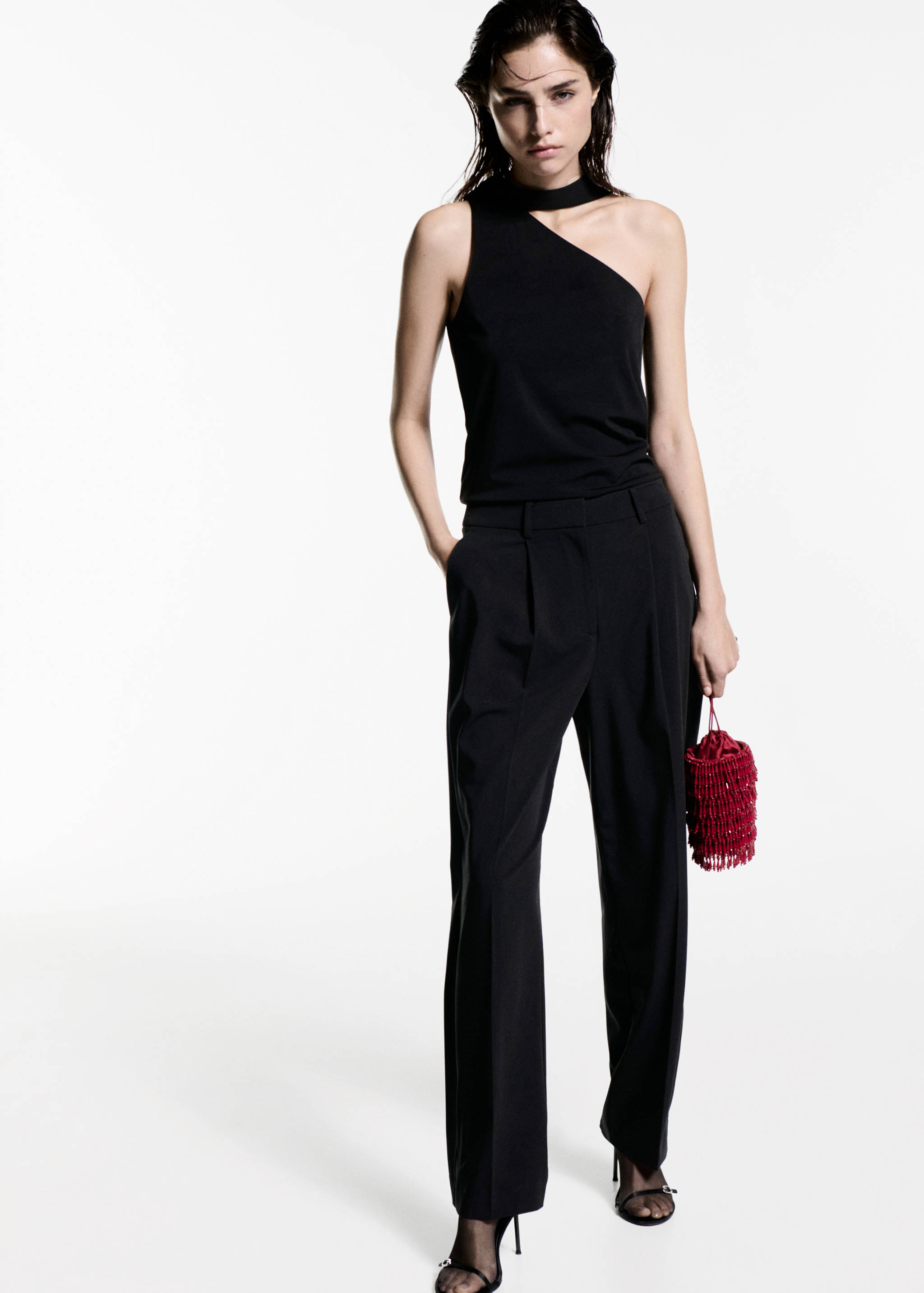 Top asimétrico cuello choker - Plano general