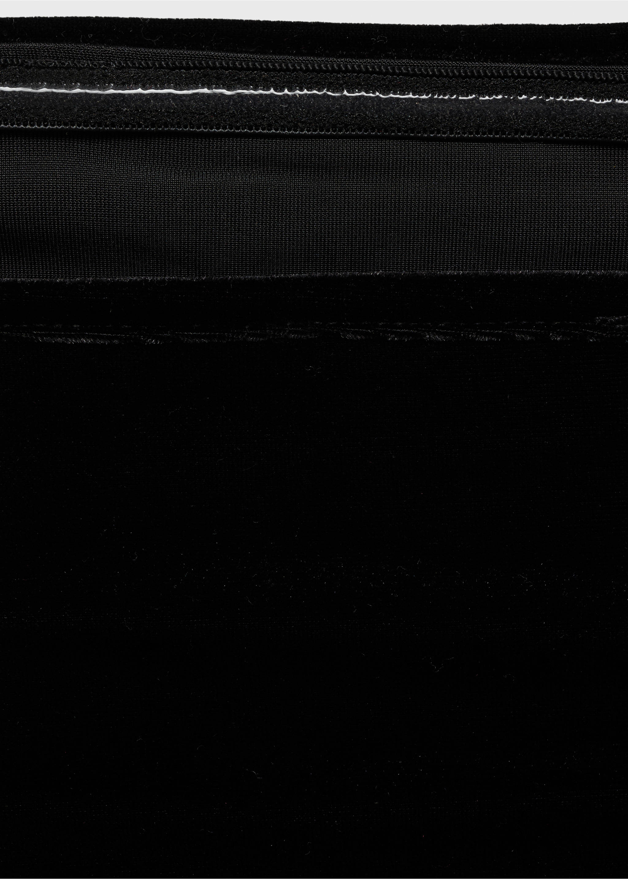 Bandeau-Top aus Samt - Detail des Artikels 0, Schwarz. Ref: 77029066-00.