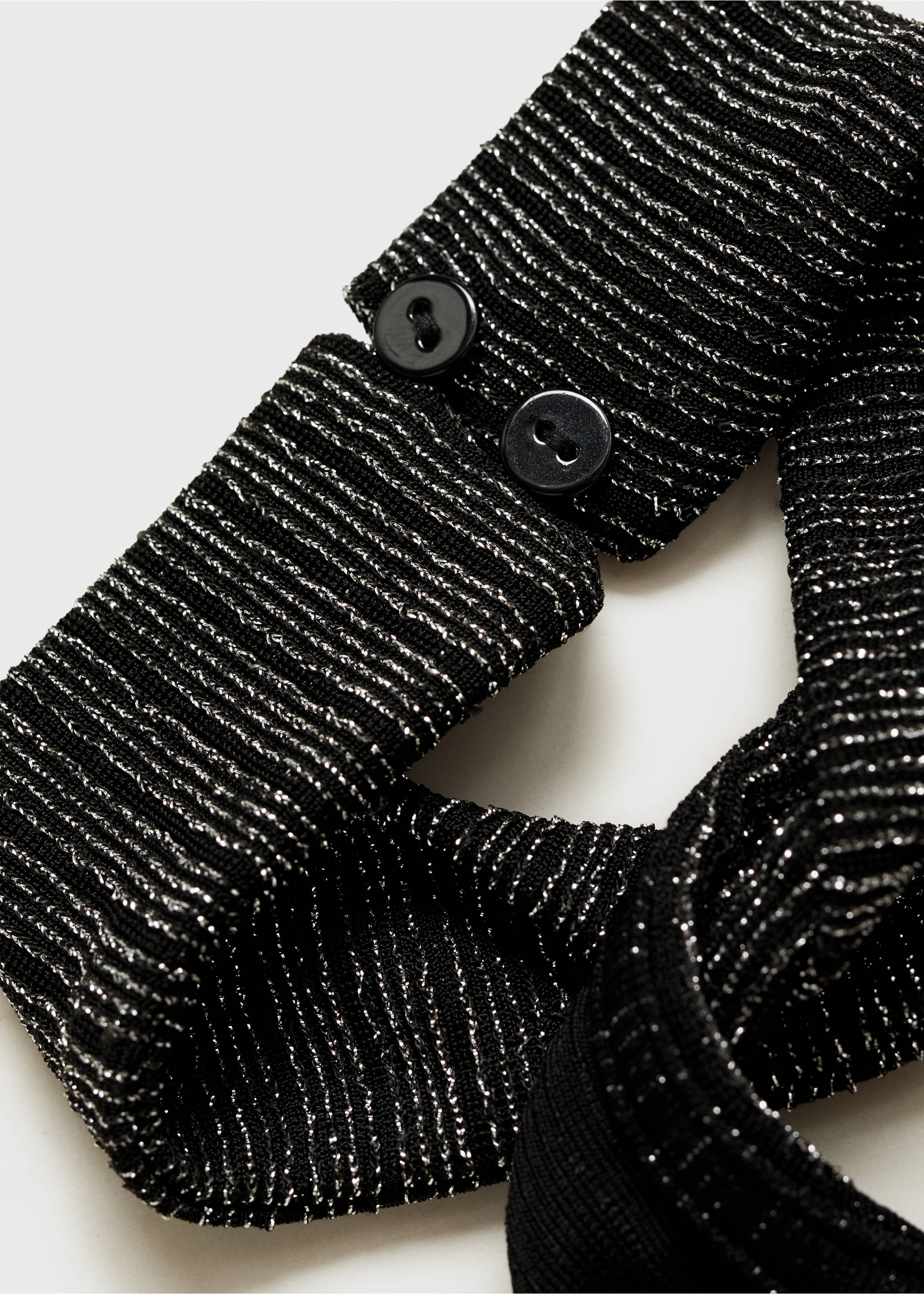 Neckholder-Top aus Lurex - Detail des Artikels 0, Schwarz. Ref: 77029068-00.