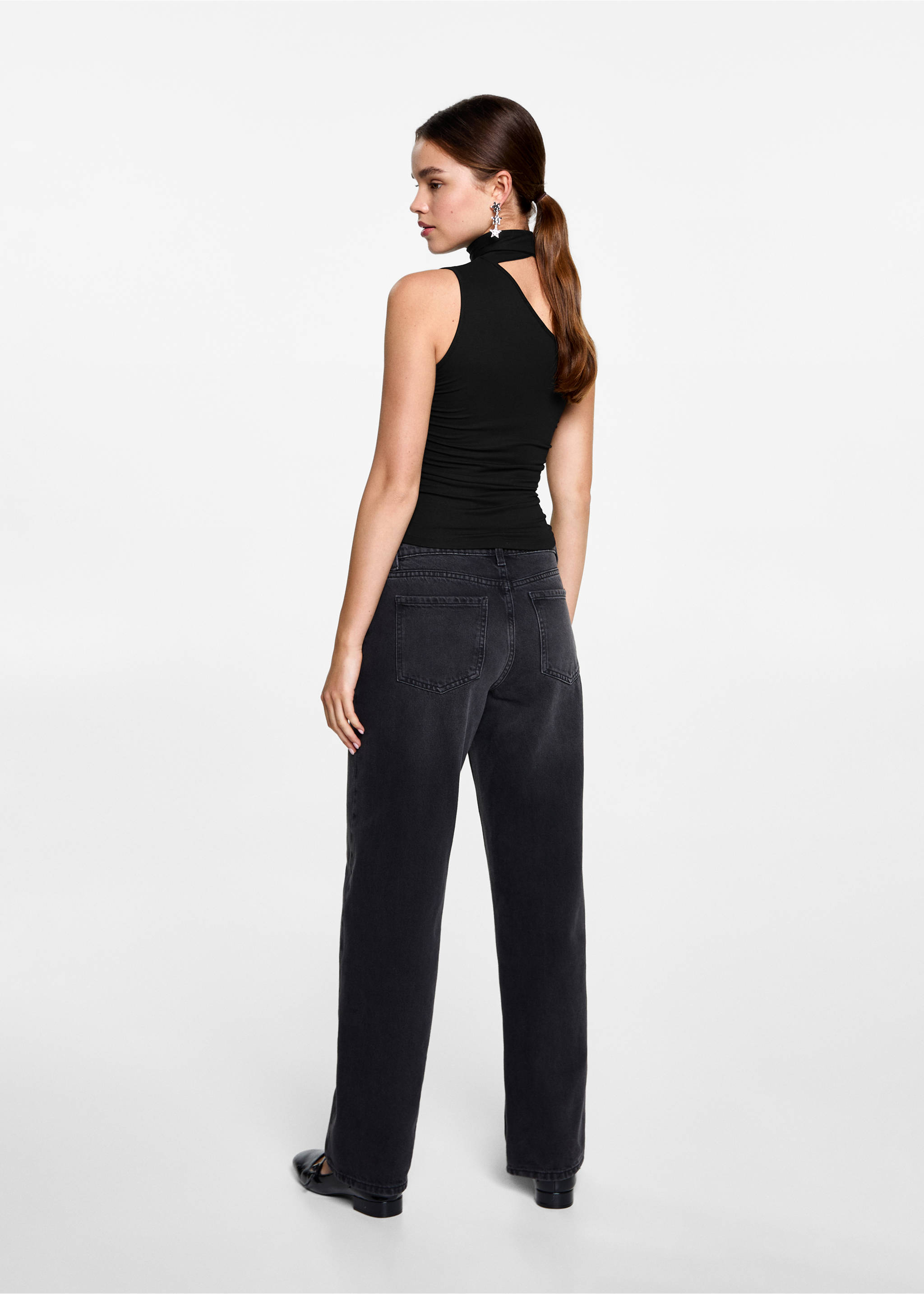 Asymmetrical laced top - Reverse of the article, Black. Ref: 77029070-00.