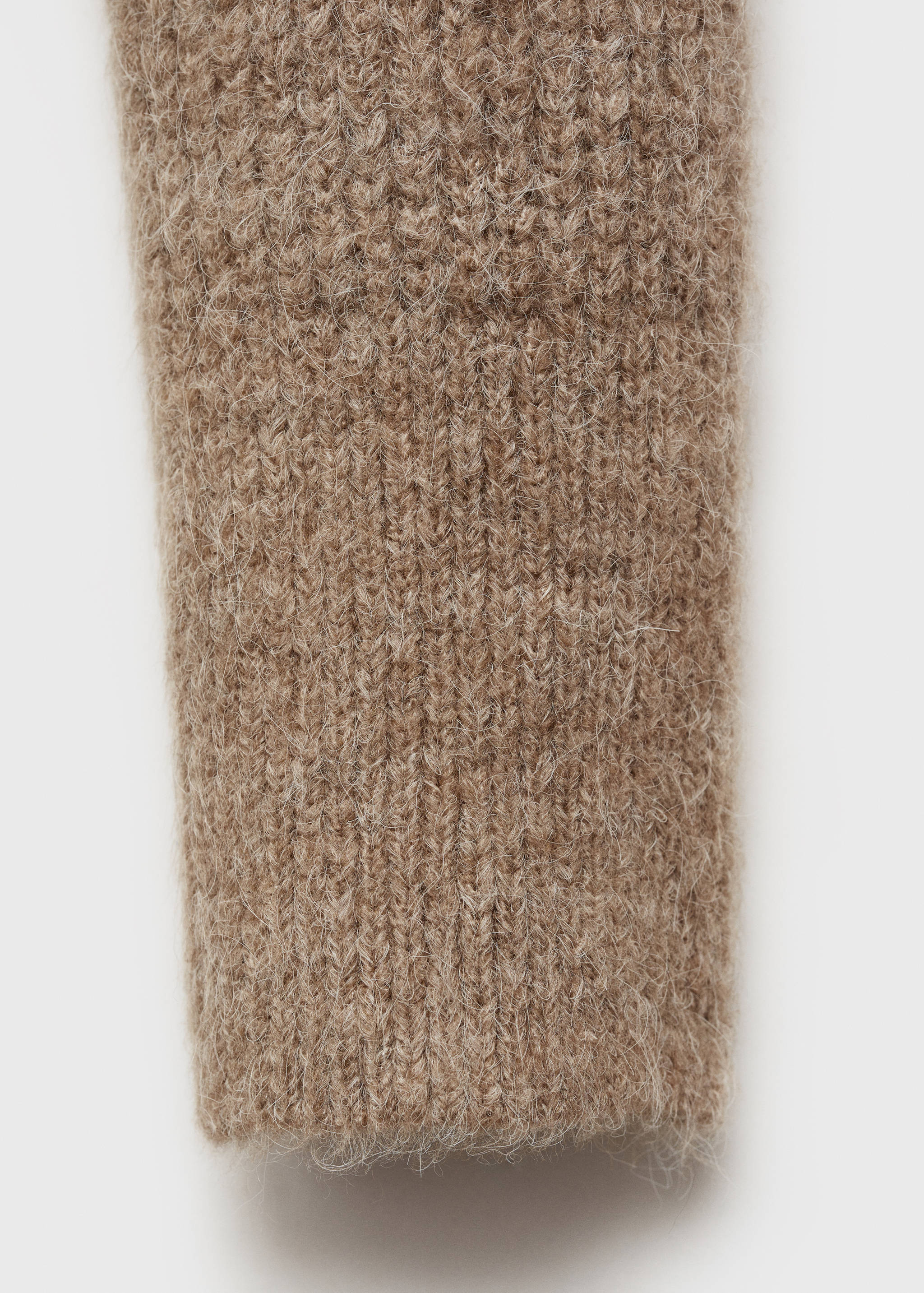 Knitted cardigan with jewel button - Details of the article 0