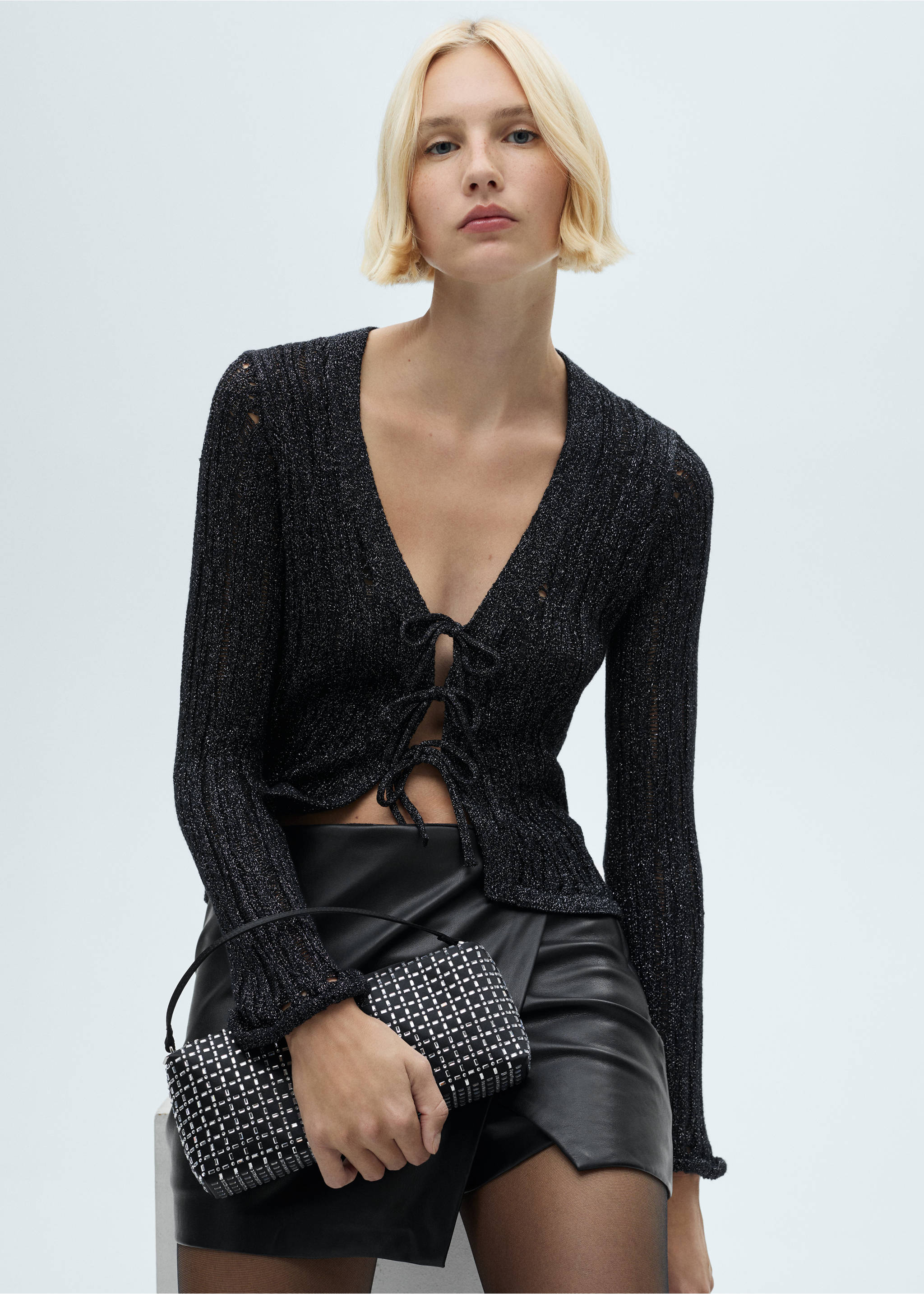 Cardigan Lurex nœuds - Plan moyen, Noir. Ref: 77029074-00.