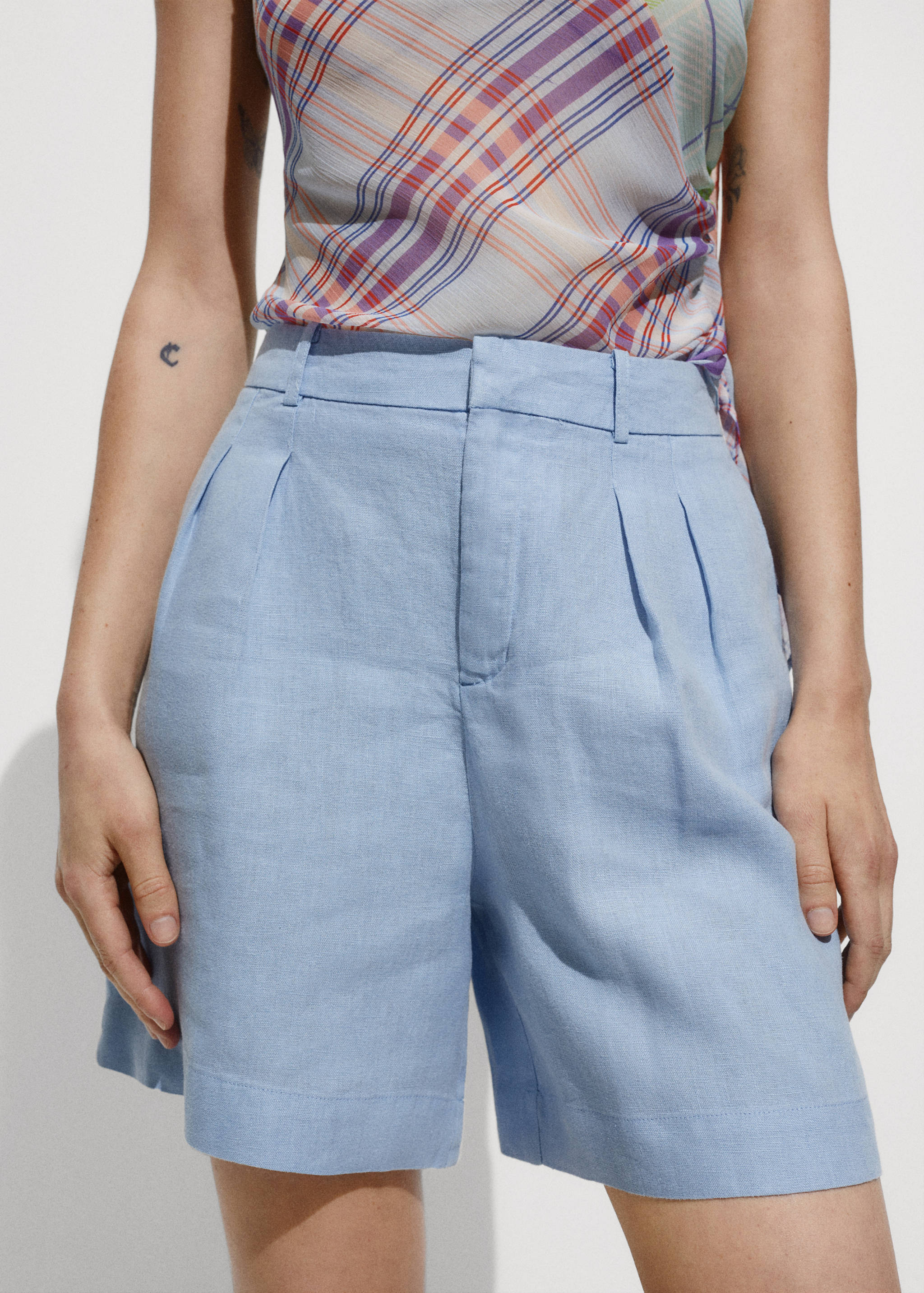 Calções retos de linho - Plano médio