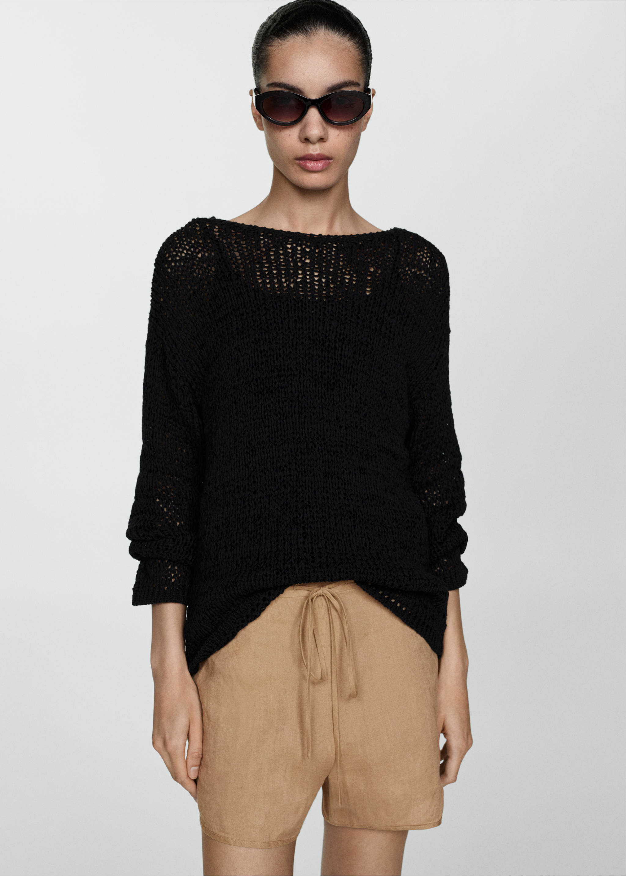 Straight-fit linen shorts - Details of the article 2, Tobacco Brown. Ref: 77030349-00.