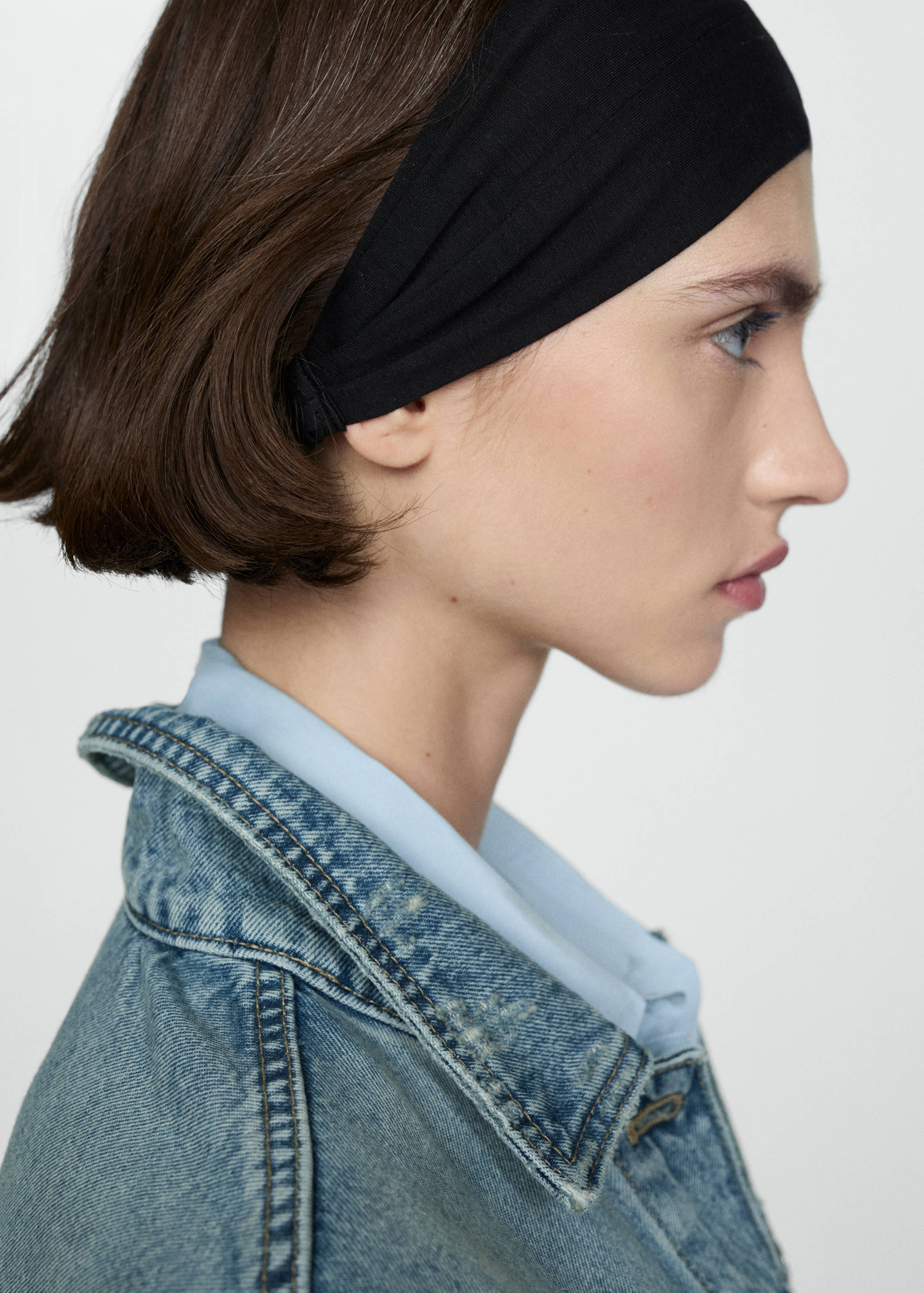 Pocketed denim jacket - Details of the article 1