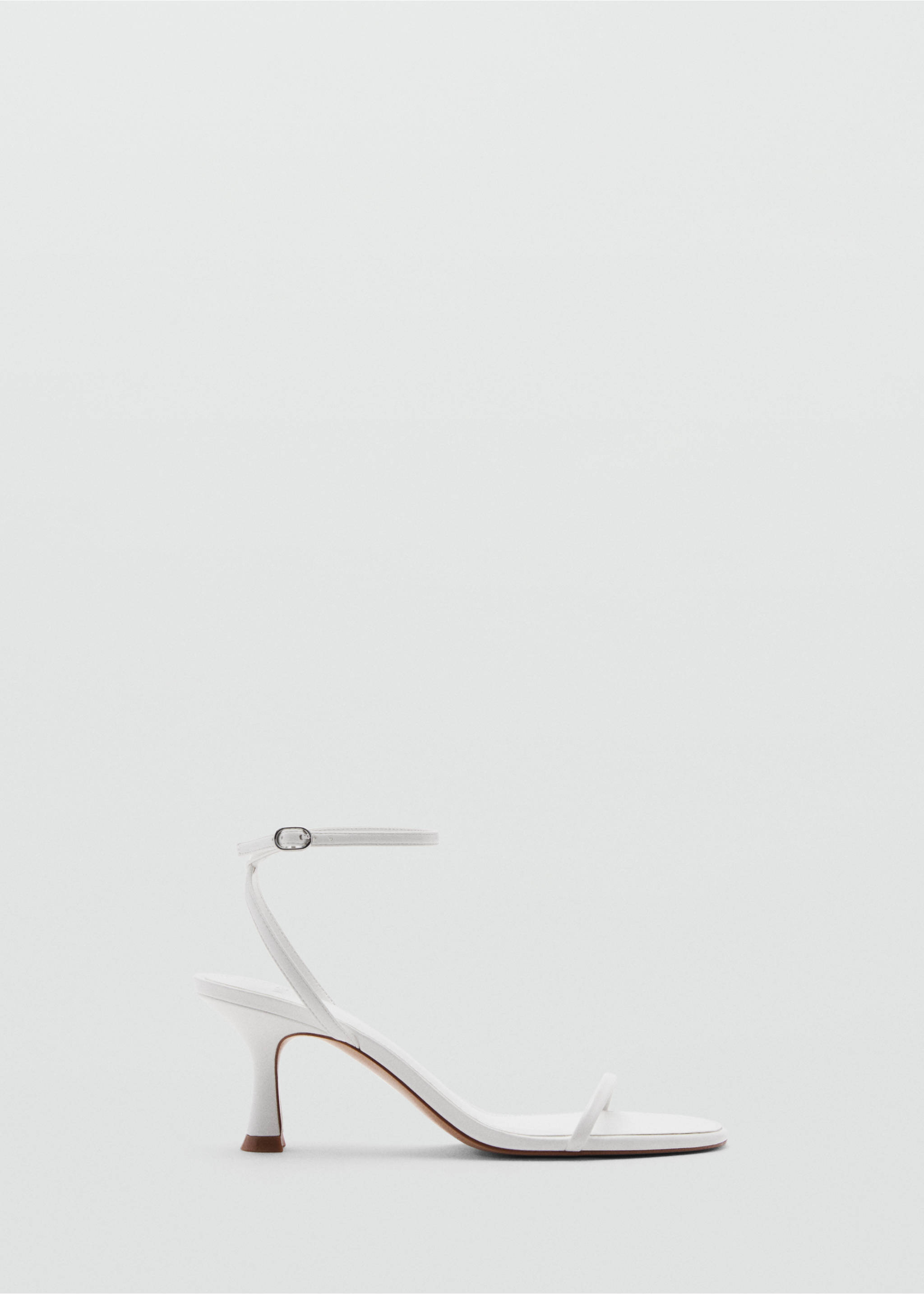 Buckle strap sandals - Article without model, White. Ref: 77030364-00.