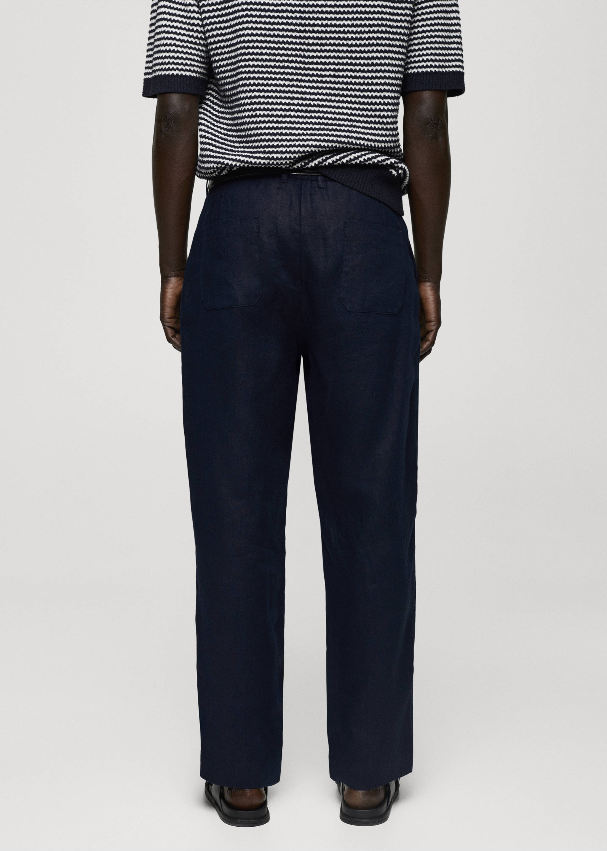 Relaxed-fit 100% linen trousers - Reverse of the article, Dark Navy. Ref: 77030565-00.