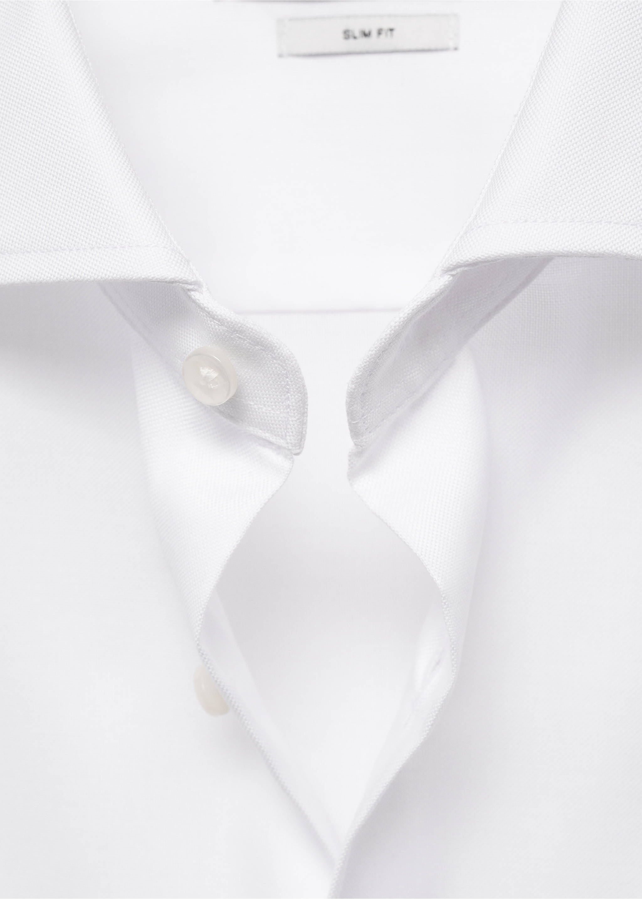 Penskjorte med struktur i bomull, slim-fit - Baksiden av artikkelen, Hvit. Ref: 77030573-00.