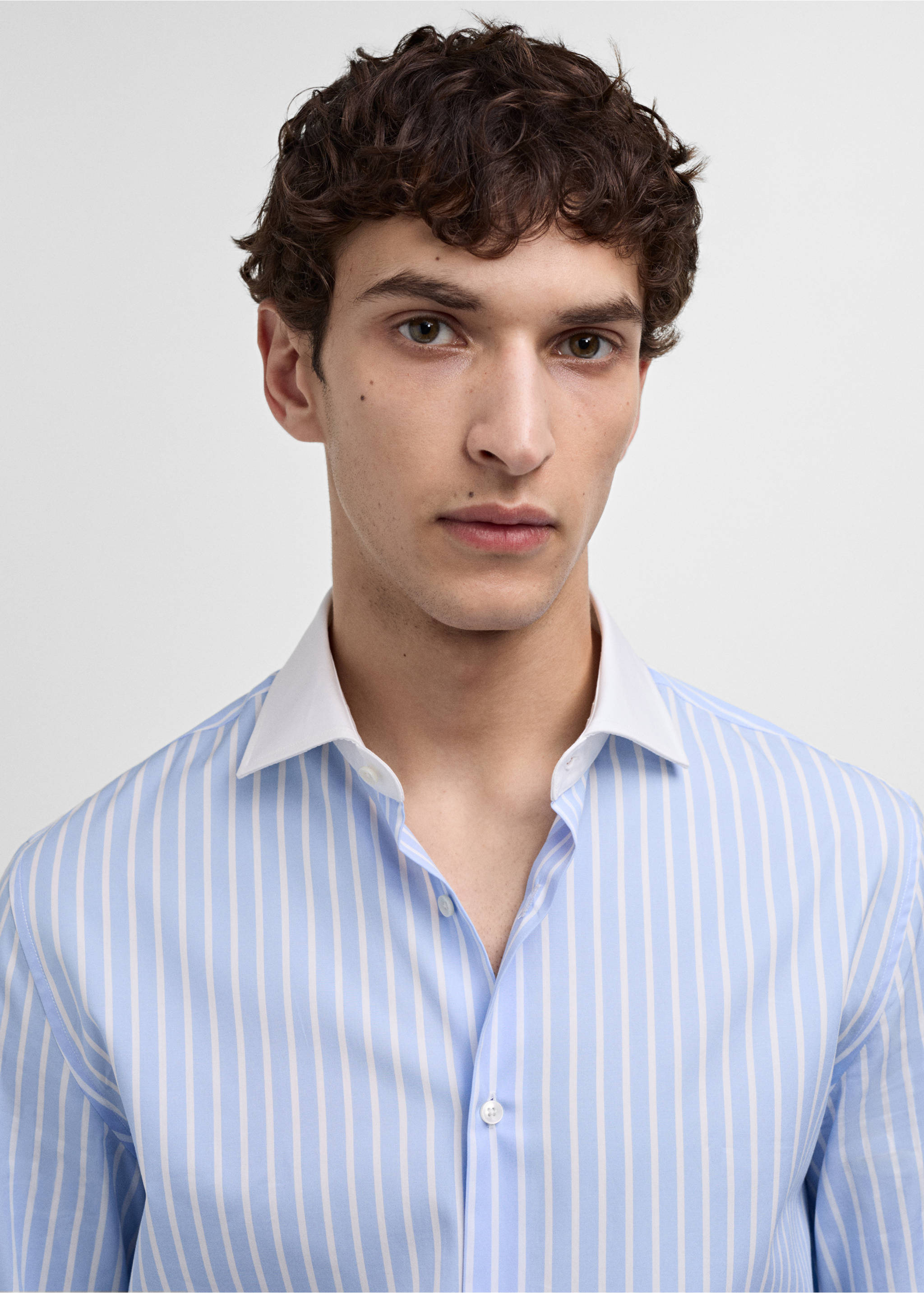 Striped-print slim-fit suit shirt - Details of the article 1, Sky Blue. Ref: 77030576-00.