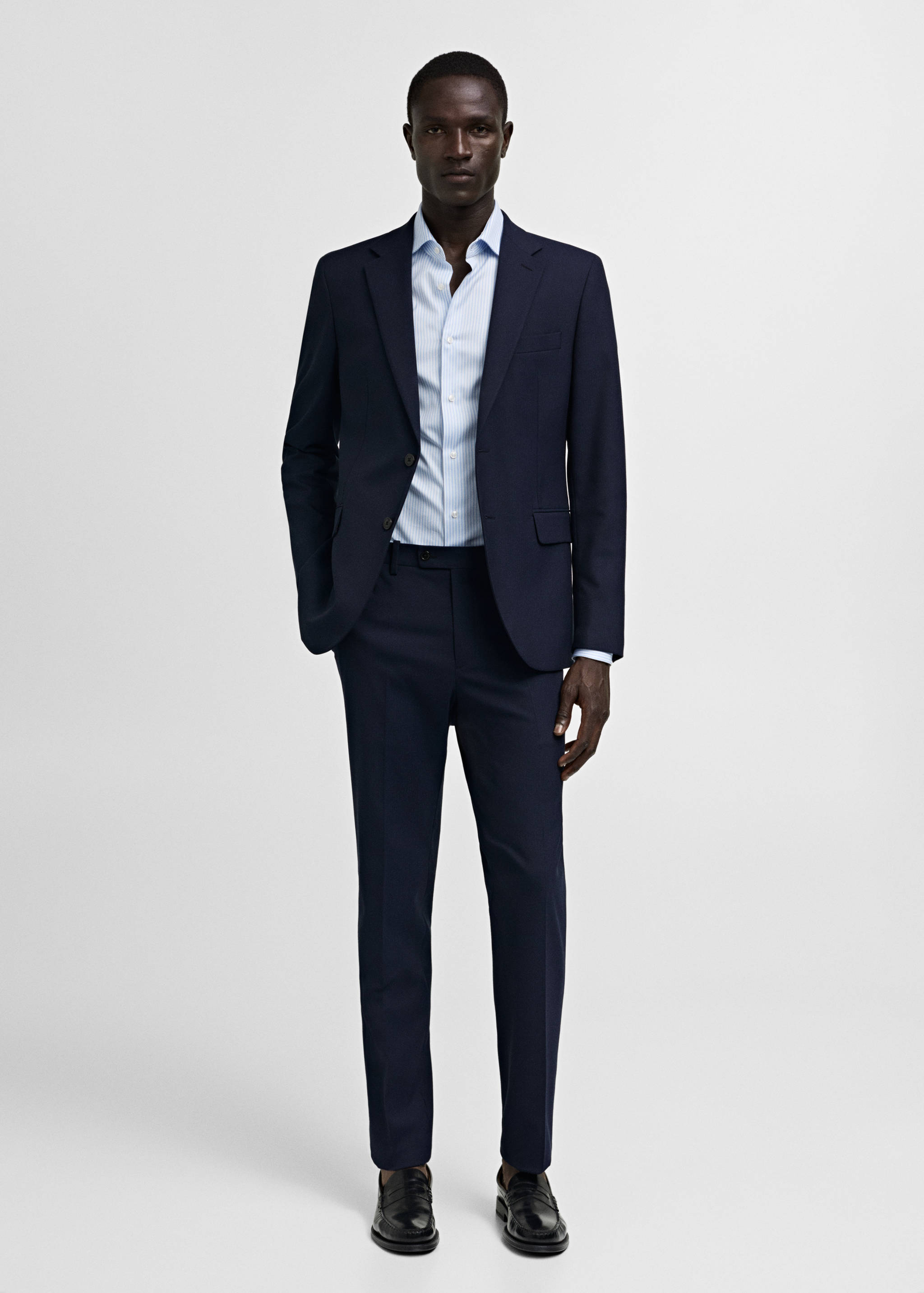 Gestreiftes Regular Fit-Anzughemd aus Baumwolle - Allgemeine Ansicht