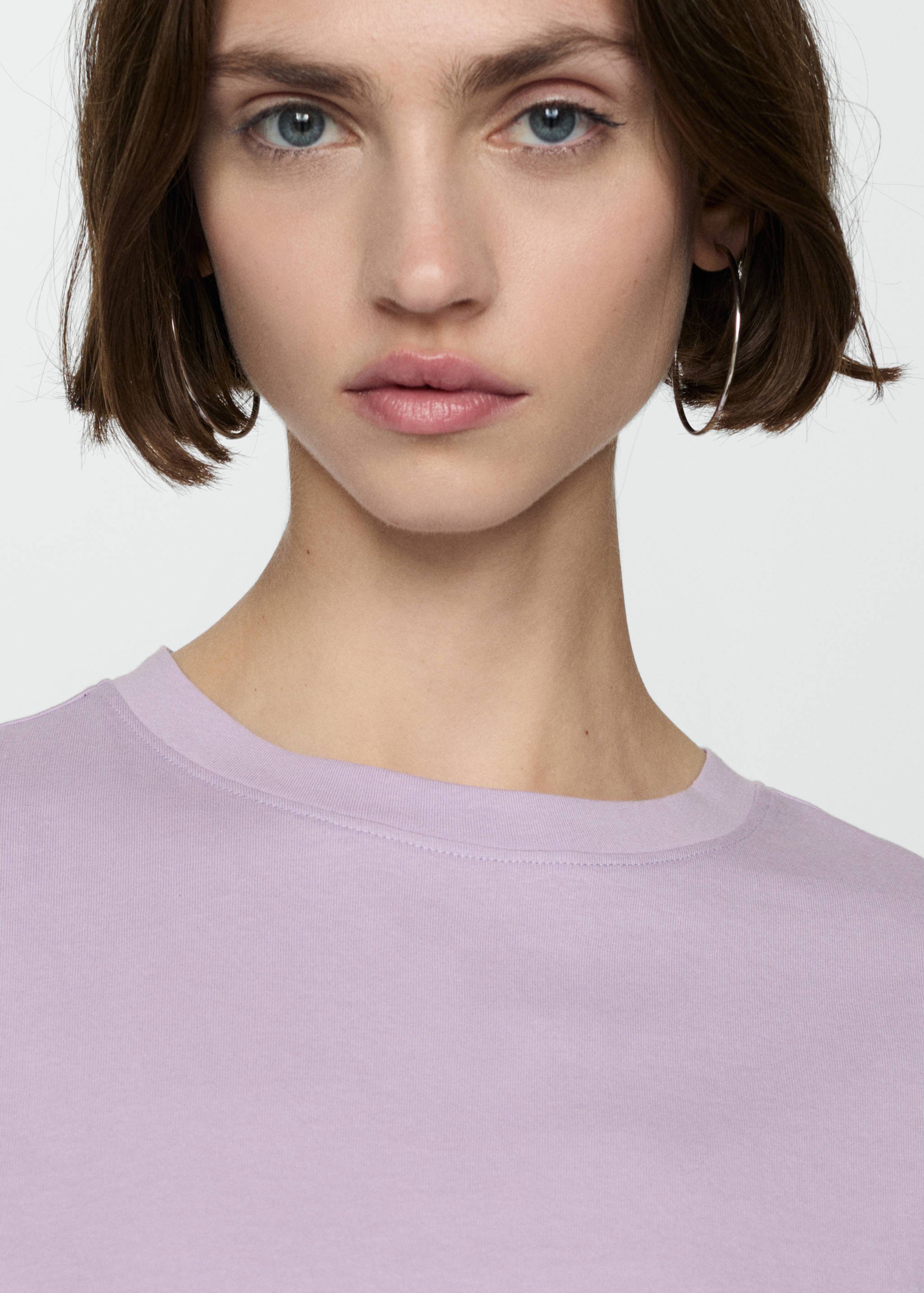 Short-sleeved cotton t-shirt - Details of the article 1