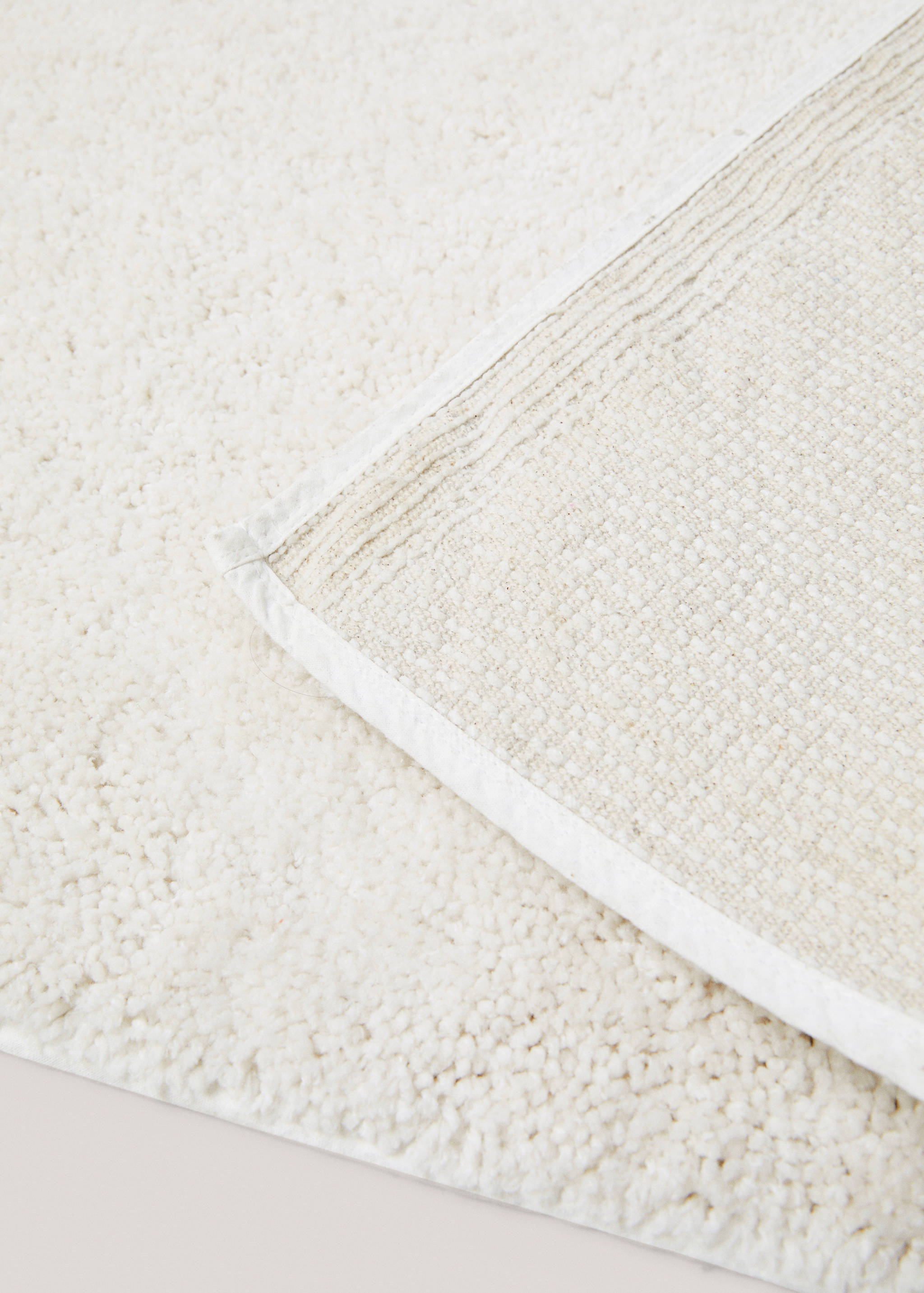 Mittelgroßer rechteckiger Florteppich - Detail des Artikels 1