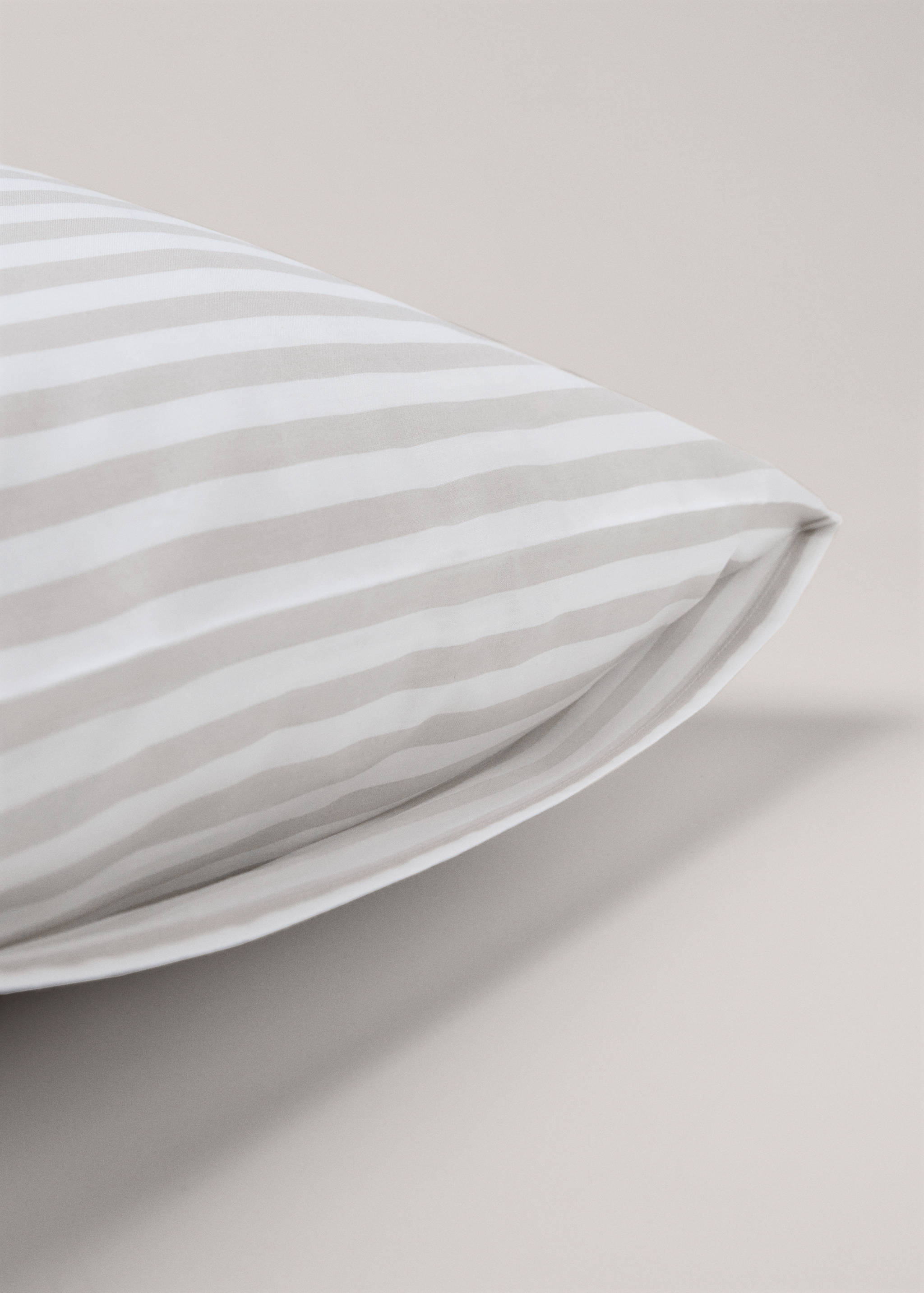 Striped cotton pillowcase 60x60cm - Details of the article 2