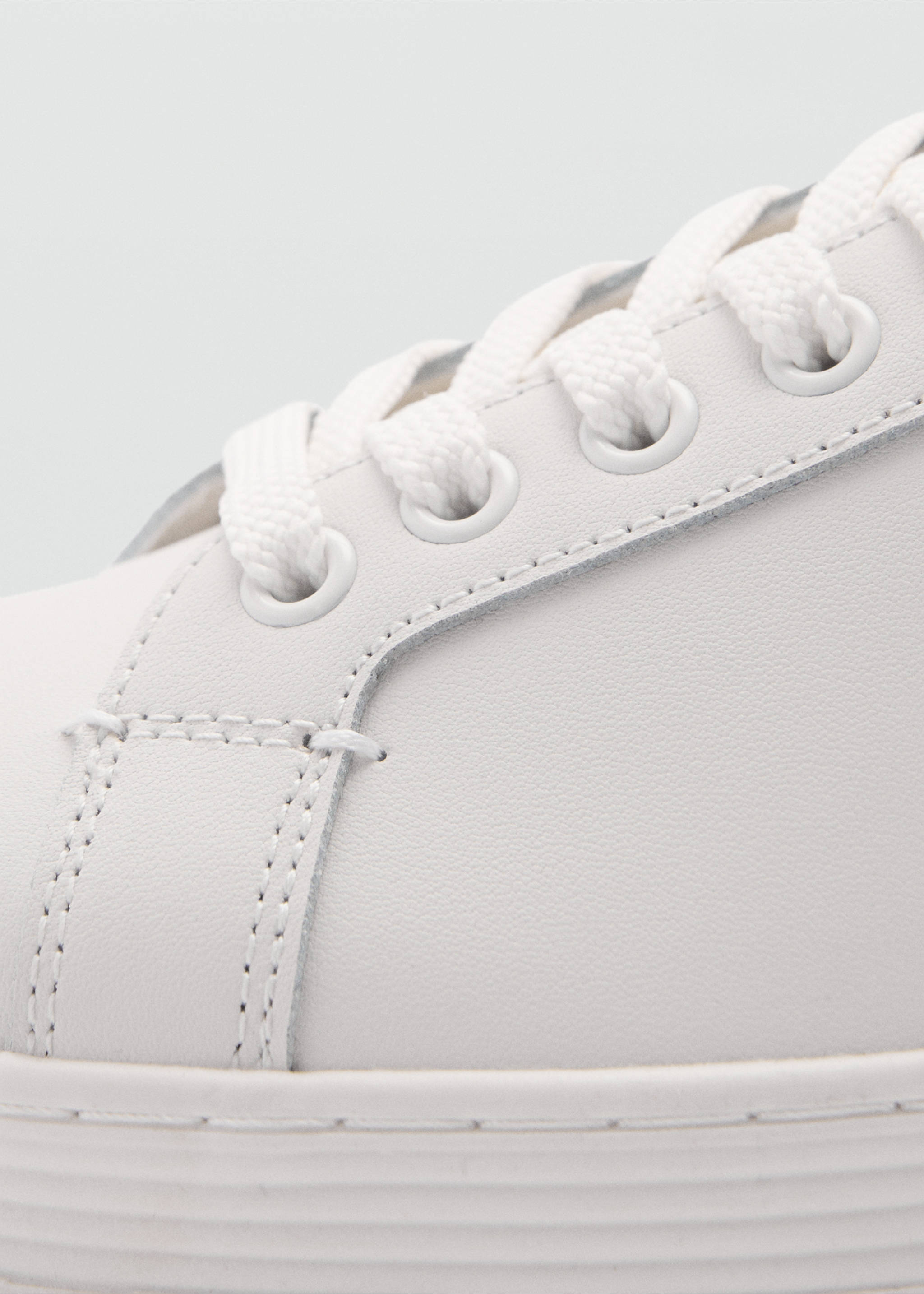 Contrasting panel leather sneakers - Details of the article 1, White. Ref: 77030596-00.