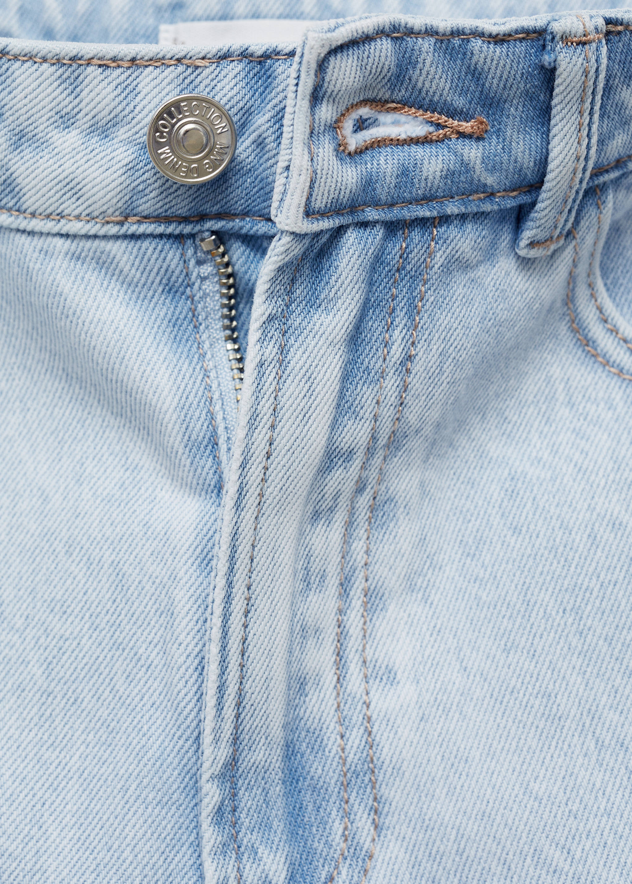 Jeansshorts mit ausgefranstem Saum - Detail des Artikels 8