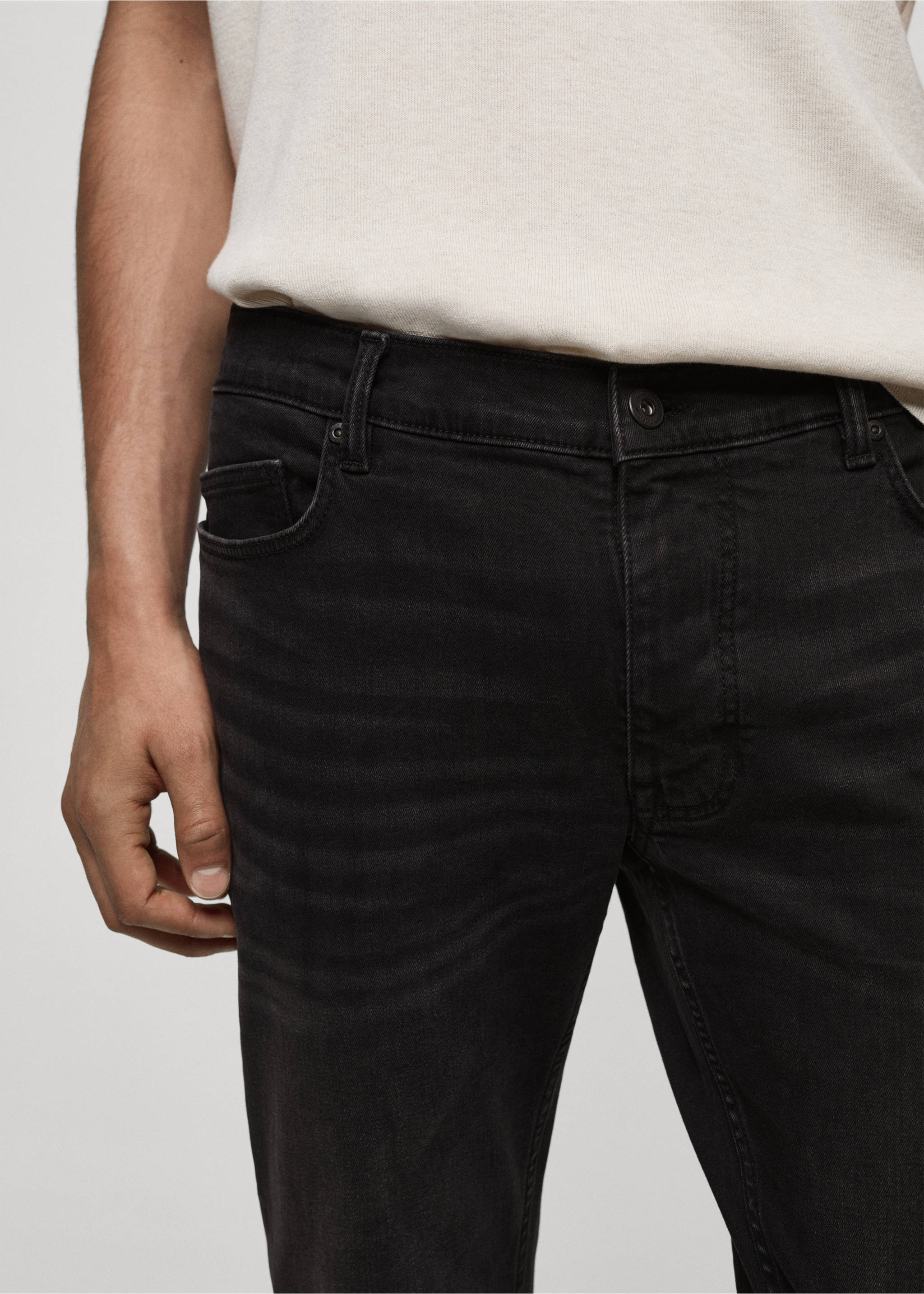 Jude skinny-fit jeans - Details of the article 1, Black denim. Ref: 77030617-00.
