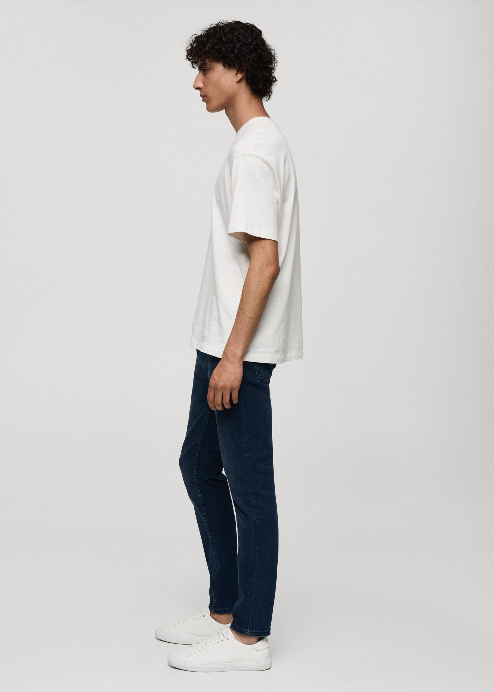 Jude skinny-fit jeans - Details of the article 2, Deep Dark Blue. Ref: 77030620-00.