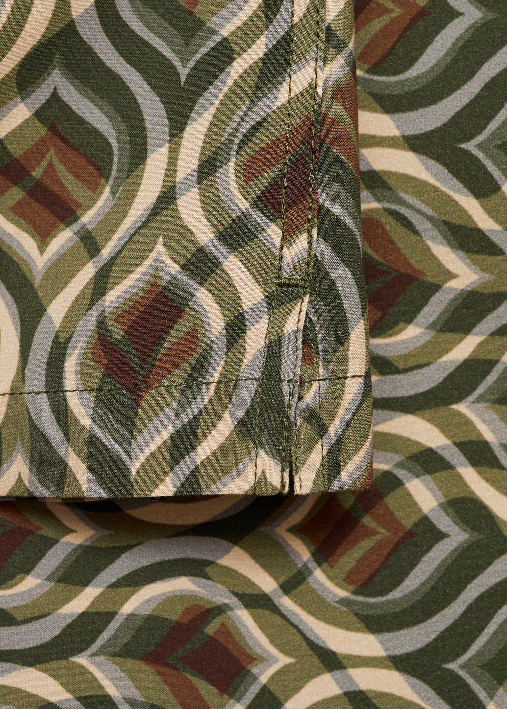 Chemise regular-fit fluide imprimée - Détail de l'article 0, Kaki. Ref: 77030623-00.