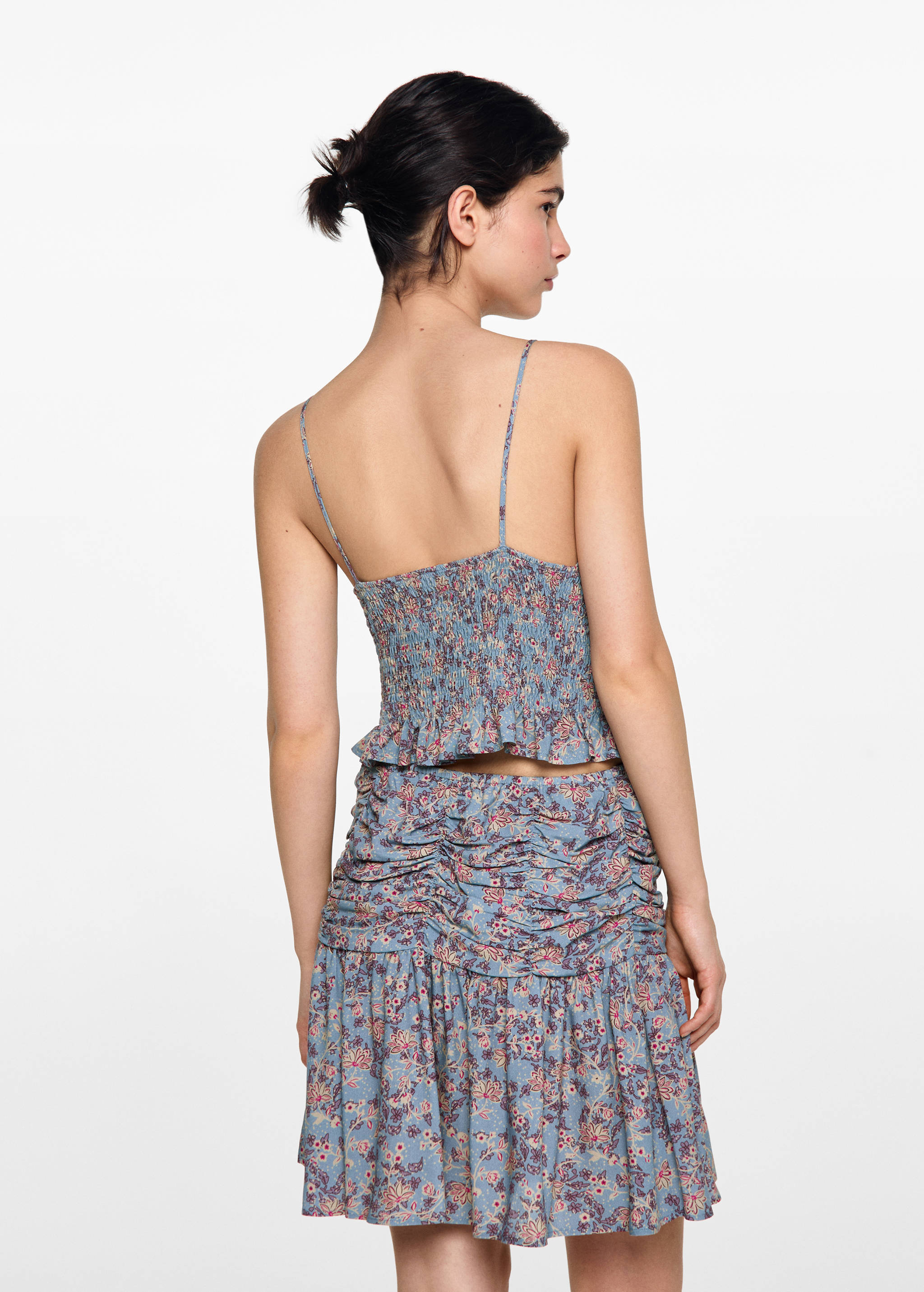 Top mit Blumenmuster - Rückseite des Artikels