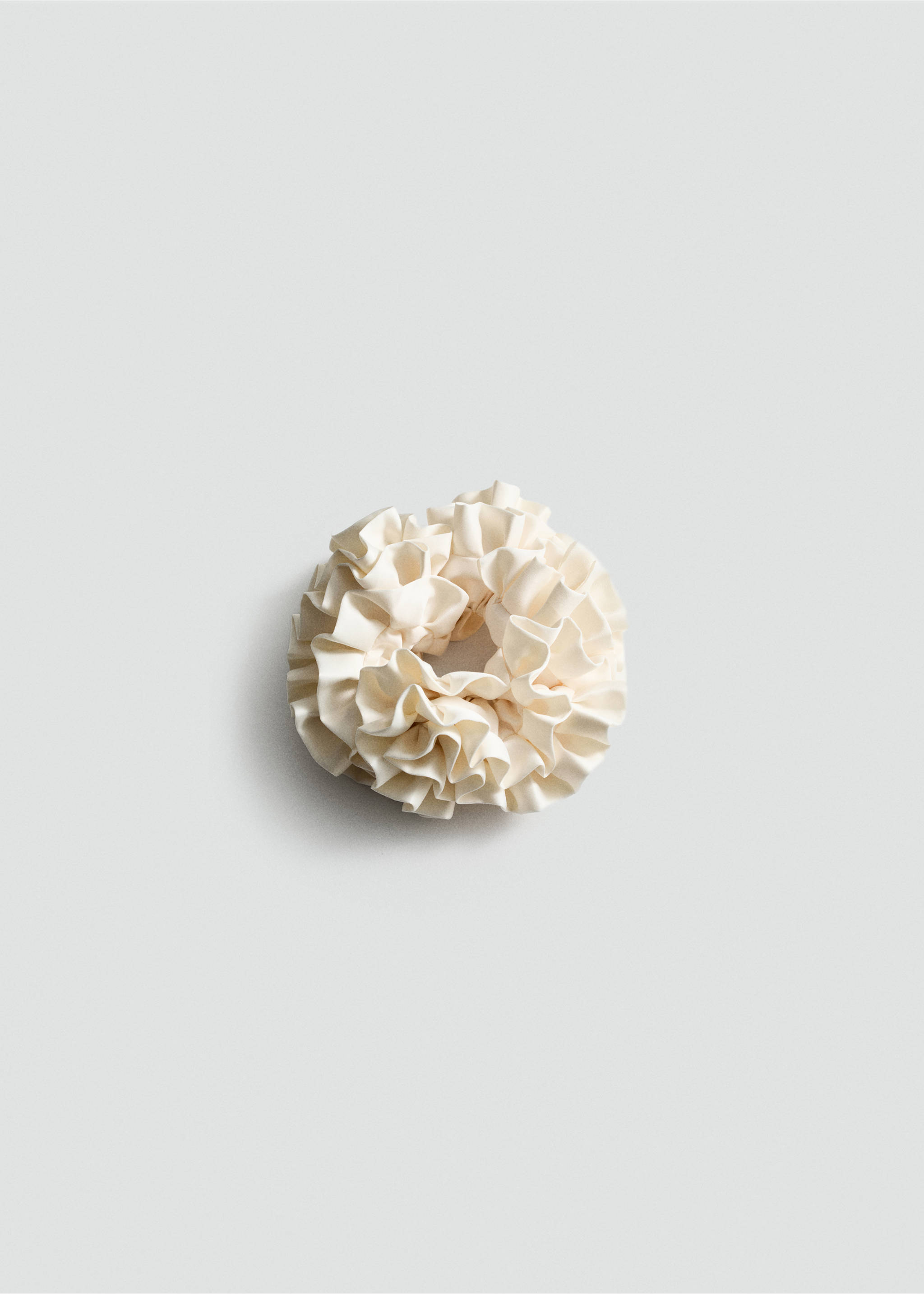 Maxi-flower scrunchie - Article without model, Ecru. Ref: 77030646-00.