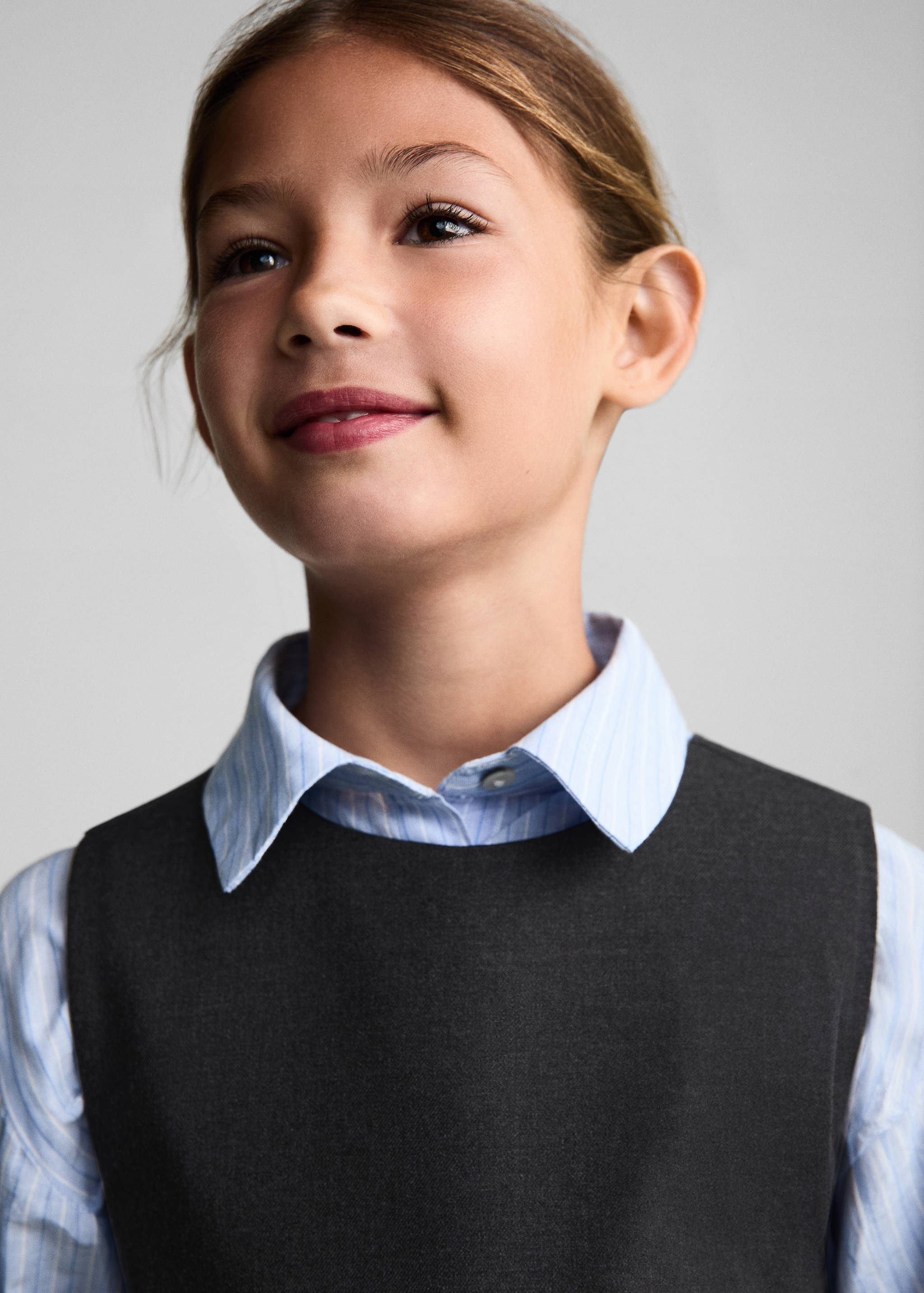 Pleated short dress - Details of the article 1