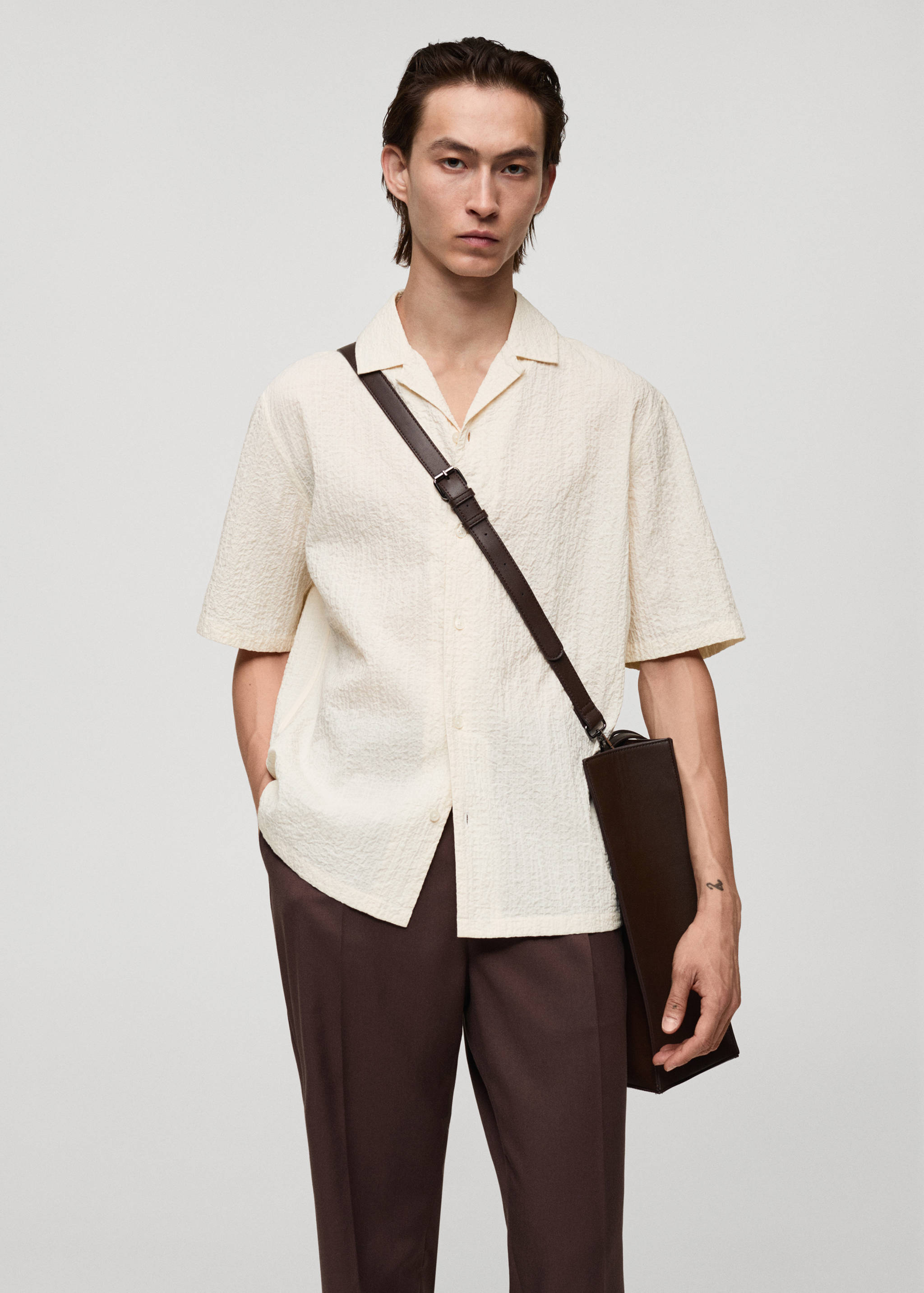 Seersucker shirt with bowling collar - Men | MANGO OUTLET Romania