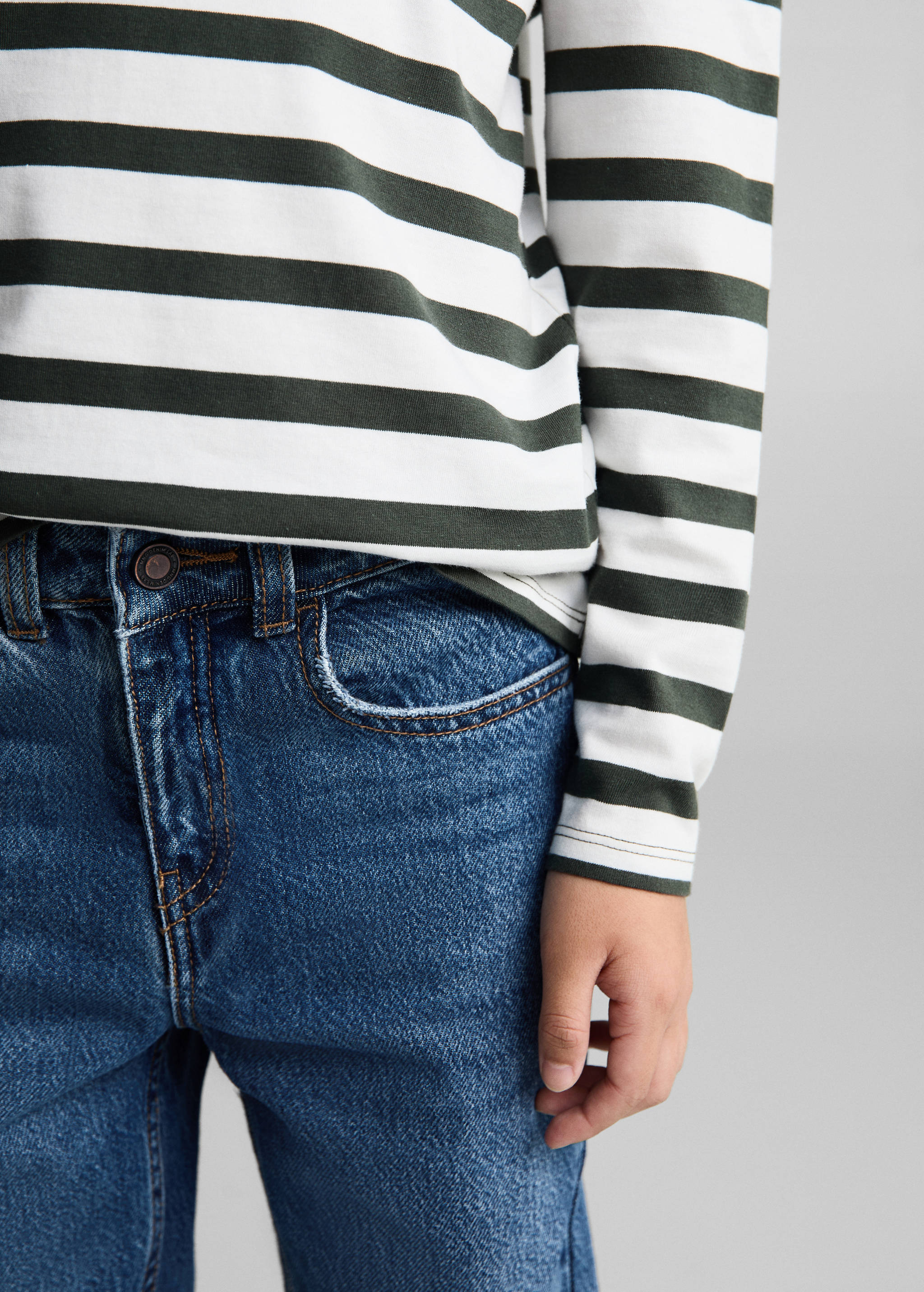 Jeans Dad mit Zierrissen - Detail des Artikels 1