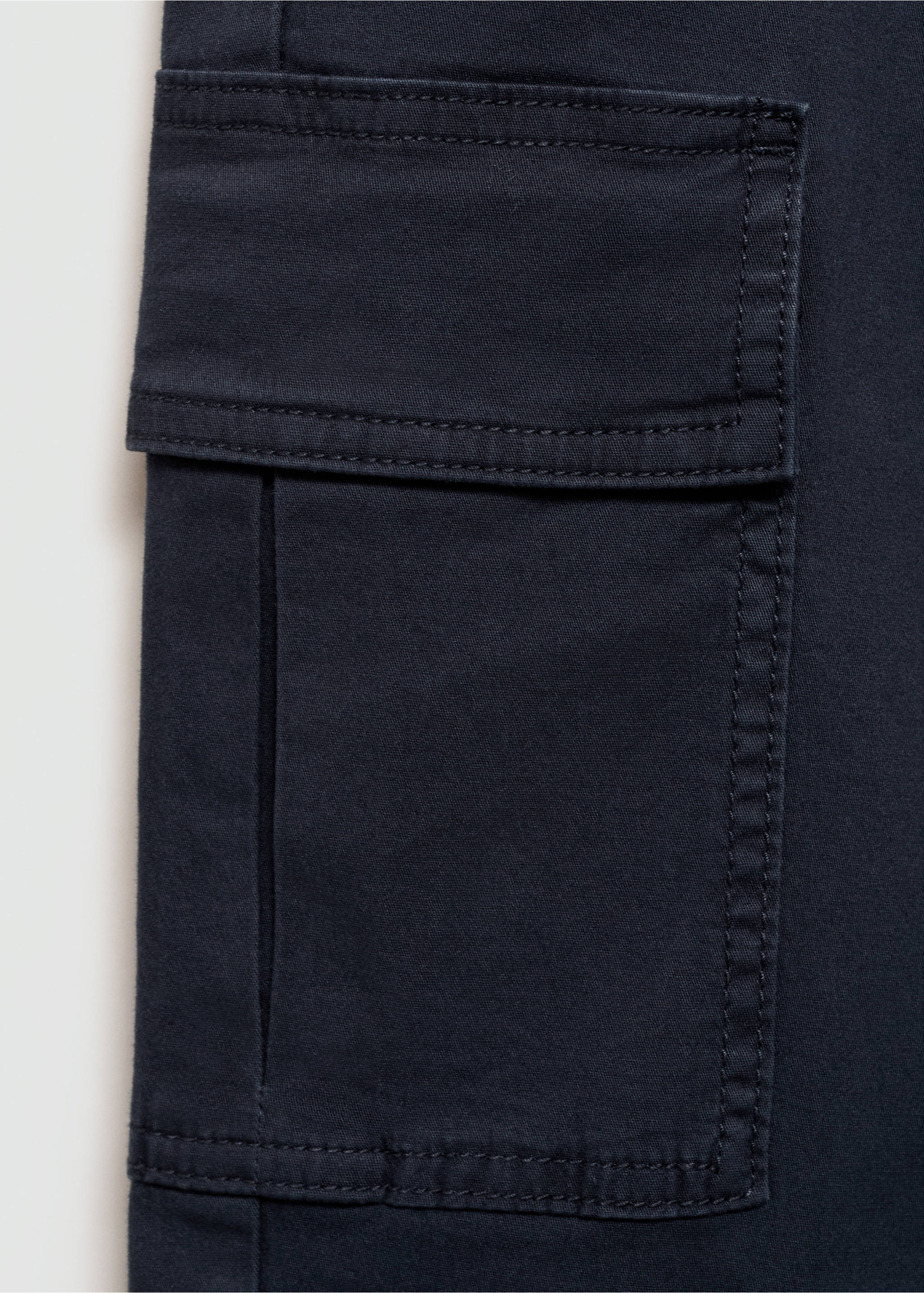 Joggersy cargo - Szczegóły artykułu 8, Ciemnogranatowy. Ref: 77032937-00.