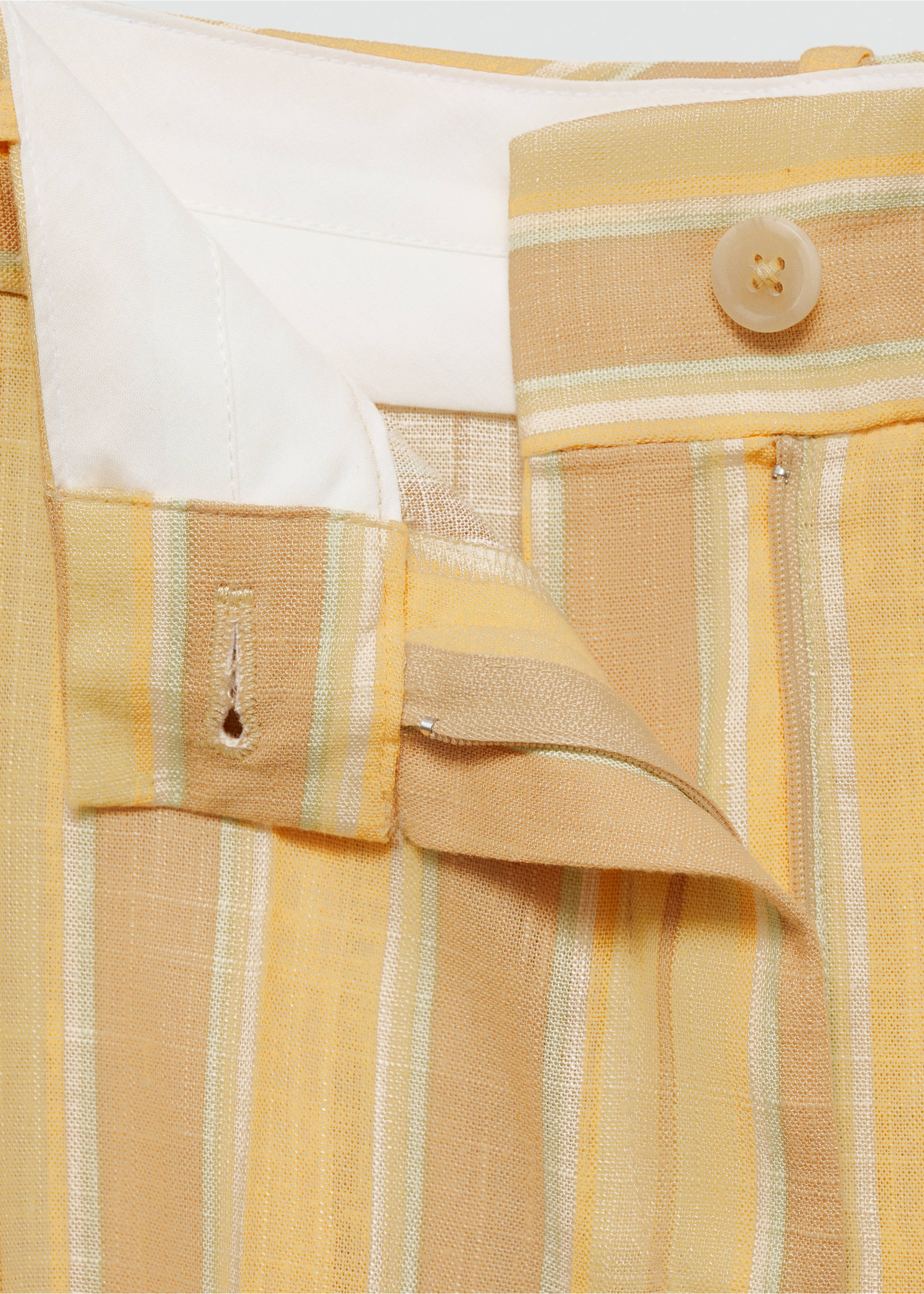 Gerade geschnittene Streifenhose - Detail des Artikels 8, Pastellgelb. Ref: 77033266-00.