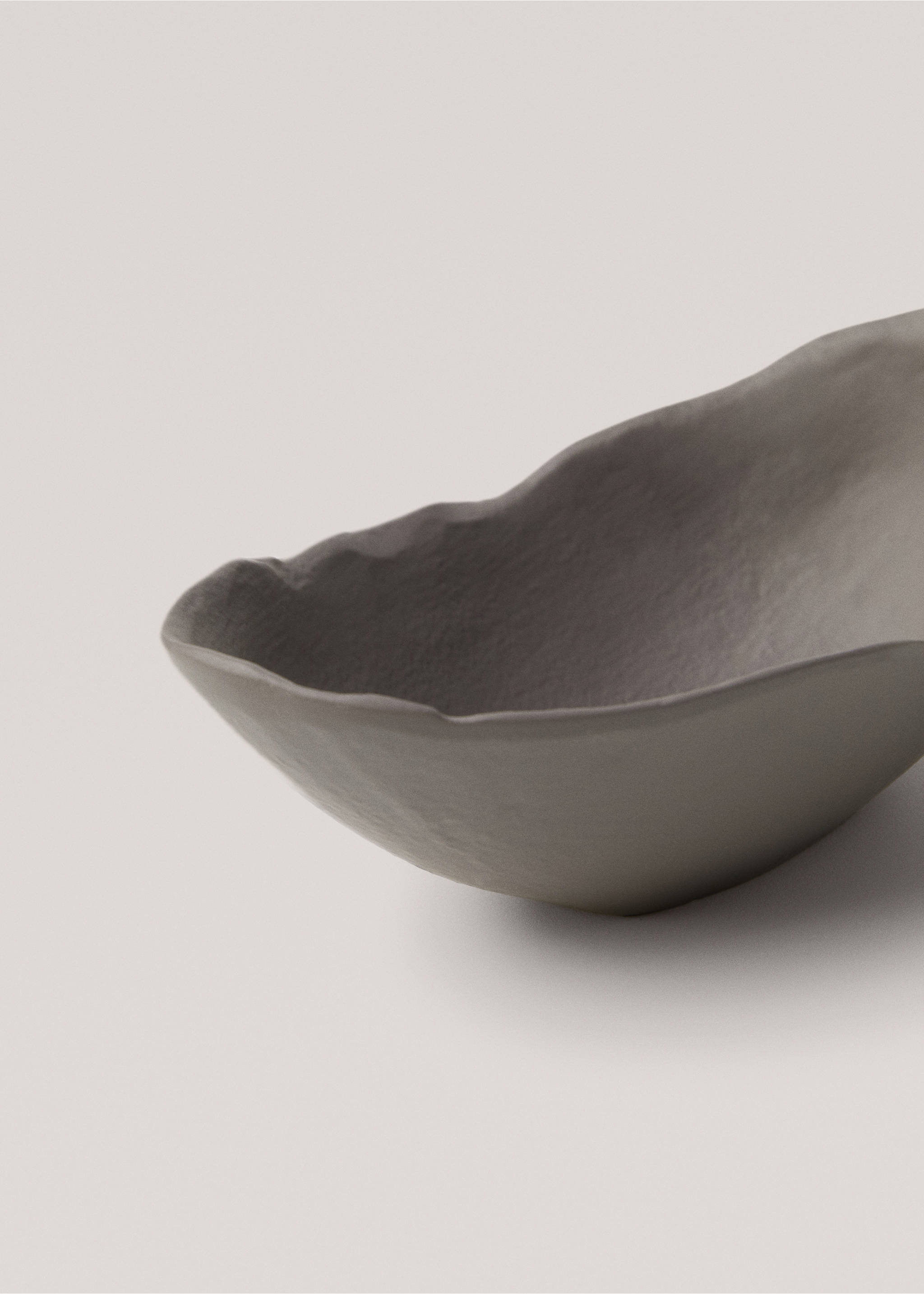Decorative aluminium tray 4.9x3.1in - Details of the article 2, Brown. Ref: 77033274-00.