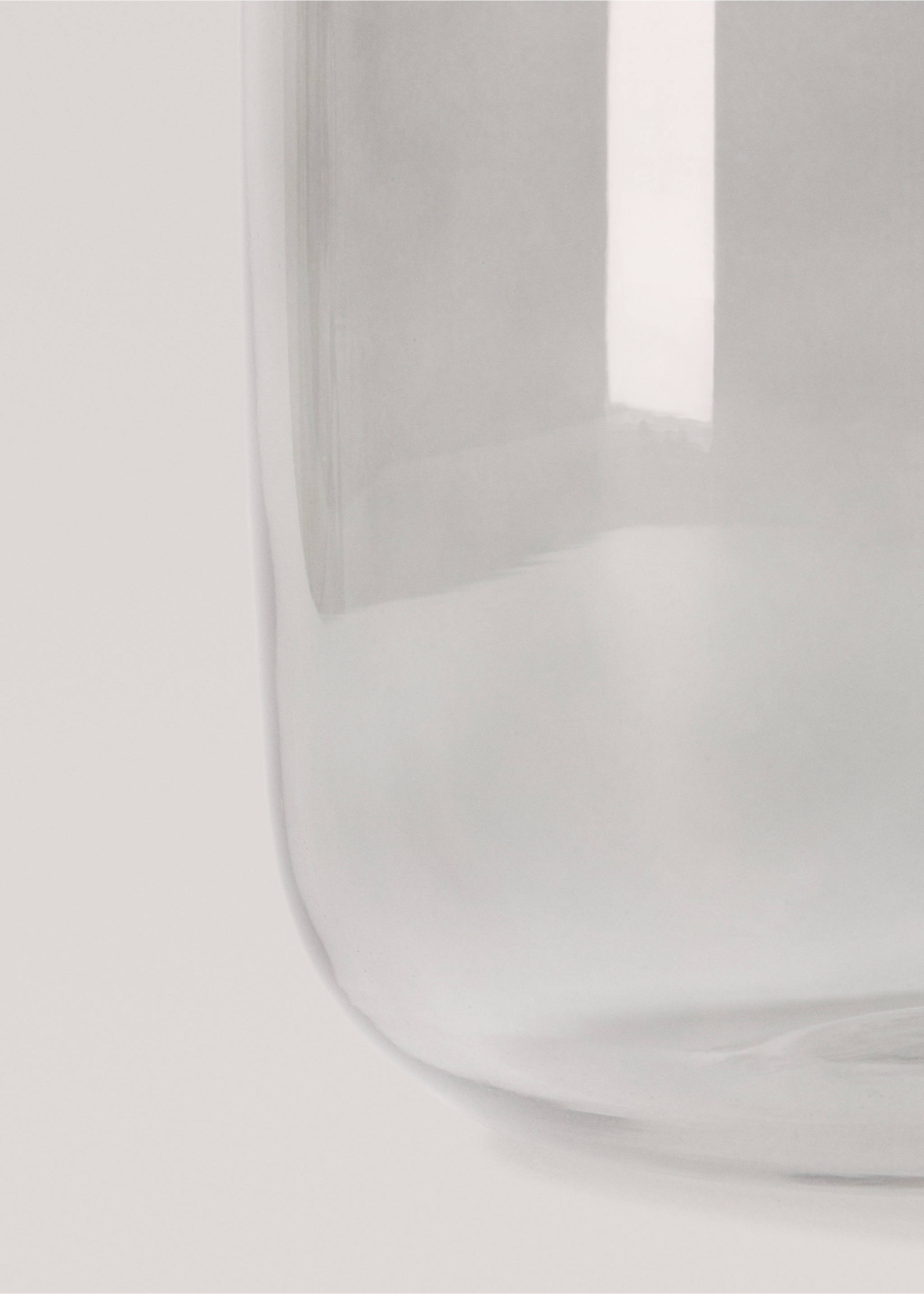Grey glass vase 15.5x22cm - Details of the article 2, Grey. Ref: 77033284-00.