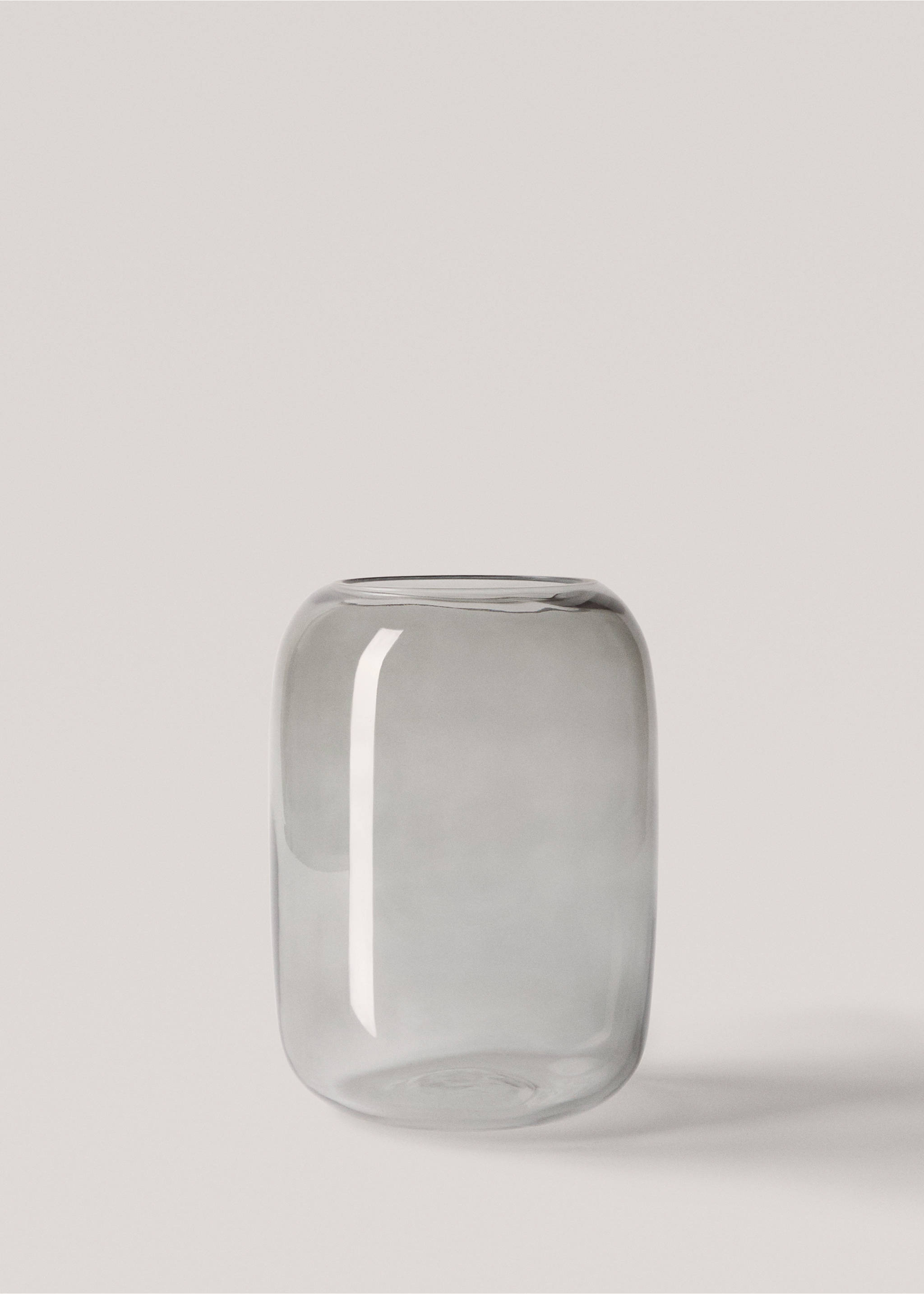 Grey glass vase 15.5x22cm - Article without model, Grey. Ref: 77033284-00.