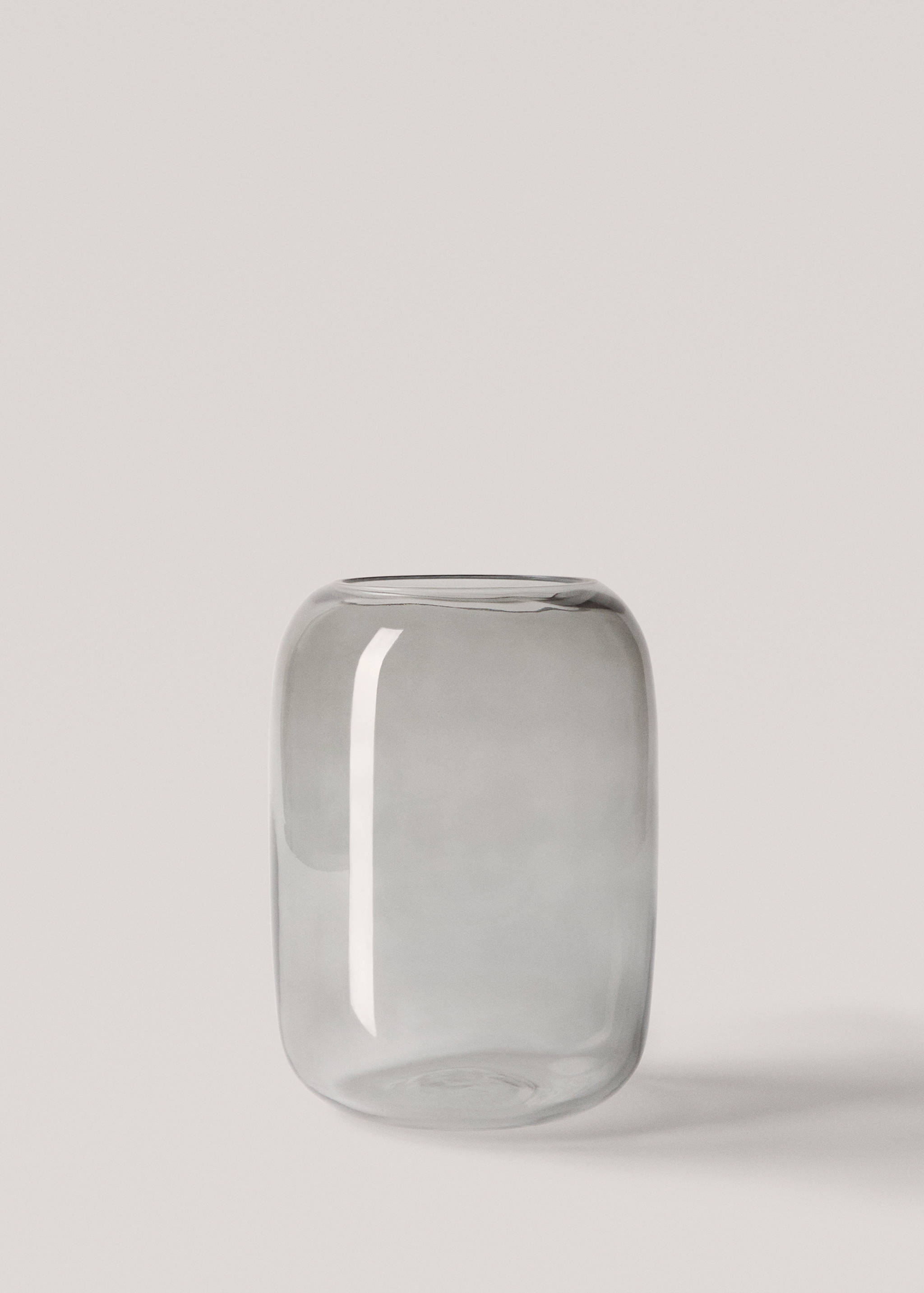 Grey glass vase 15.5x22cm - Article without model