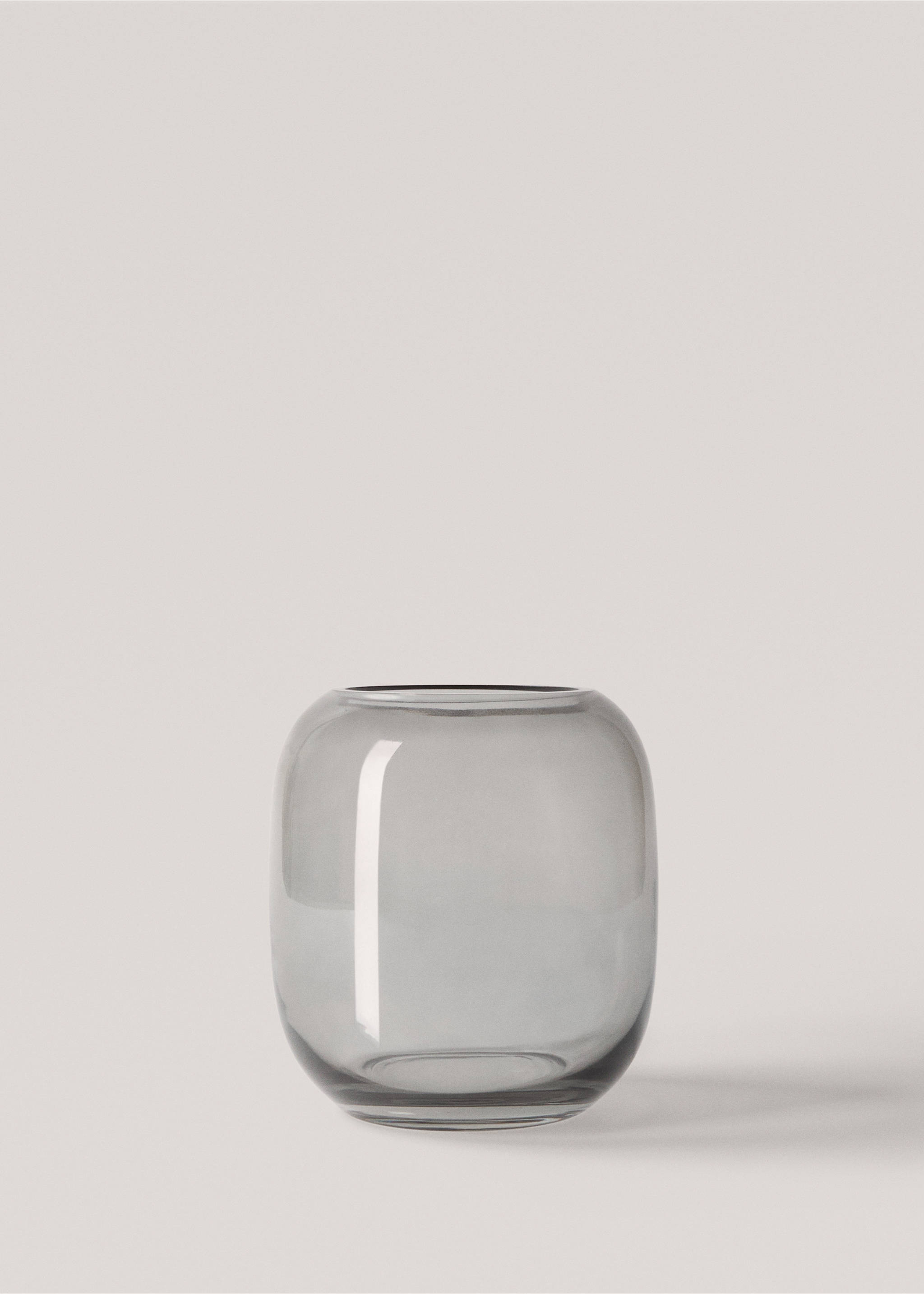 Grå glasvas 15,5x17,5 cm - Artikel utan modell, Grå. Ref: 77033285-00.
