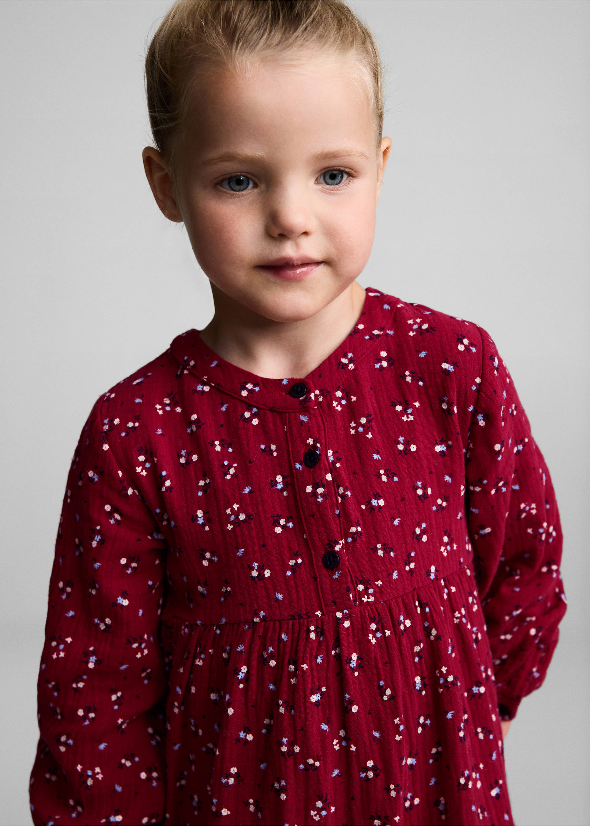 Flowers cotton dress - Details of the article 1, Red. Ref: 77033296-00.