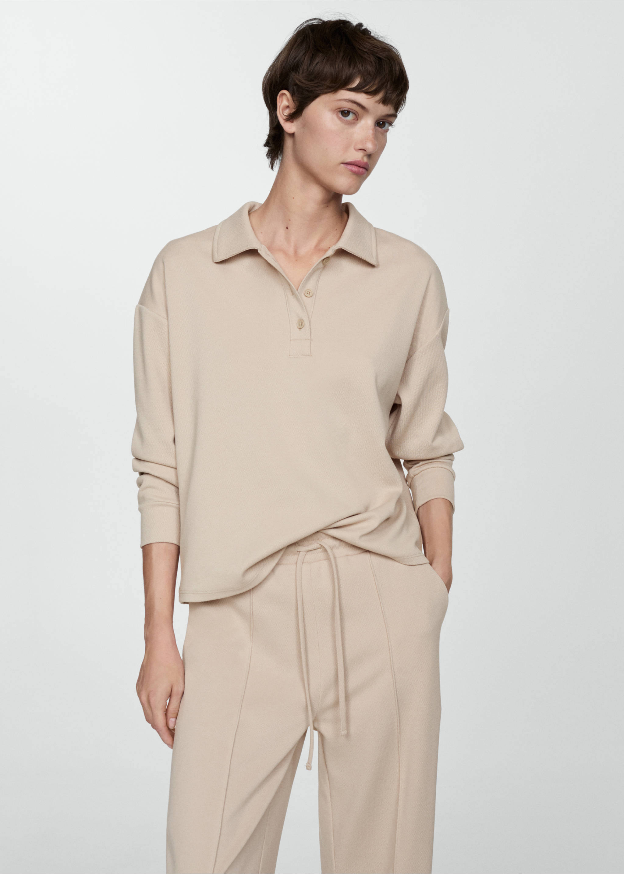 Polo-neck sweatshirt - Medium plane, Beige. Ref: 77034021-00.