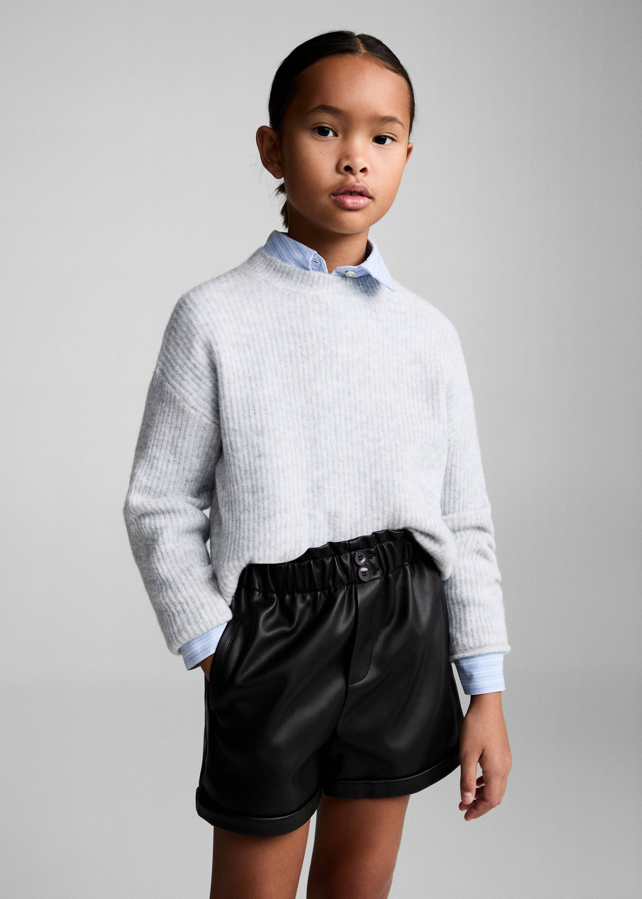 Short simili-cuir - Plan moyen