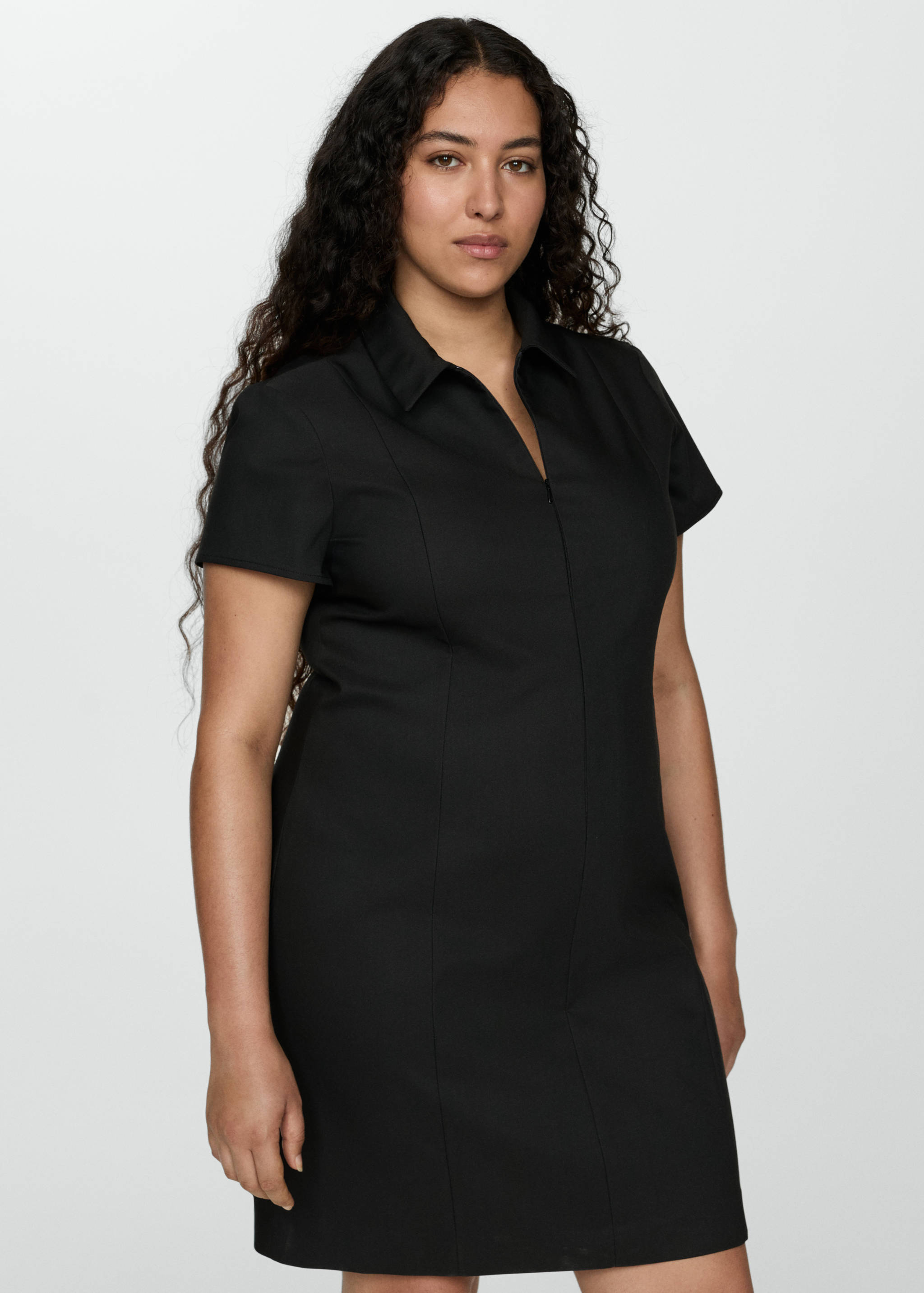 Kurzes Kleid mit Reißverschluss - Detail des Artikels 5