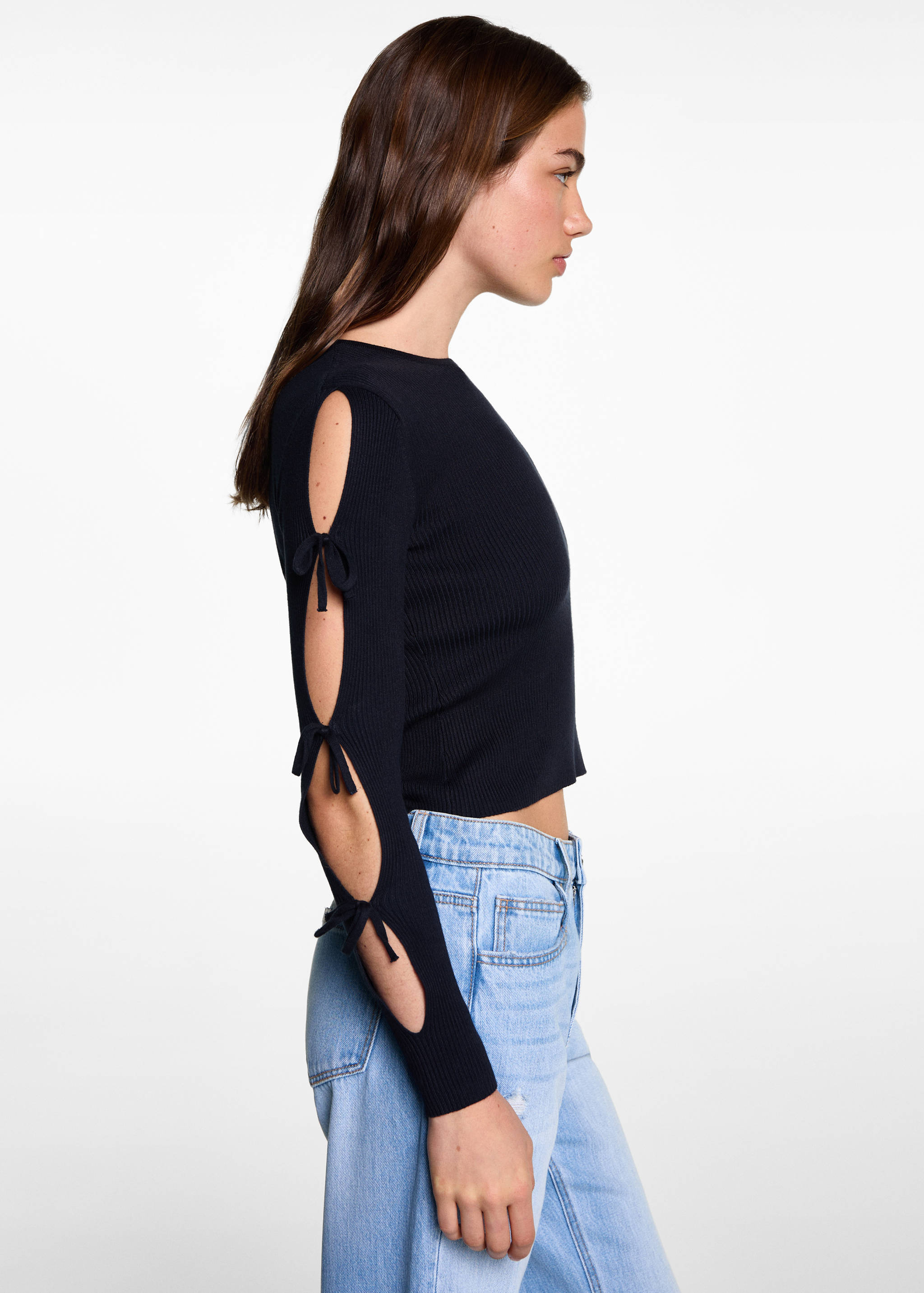 Tröja öppningar knytband - Bild av mittparti