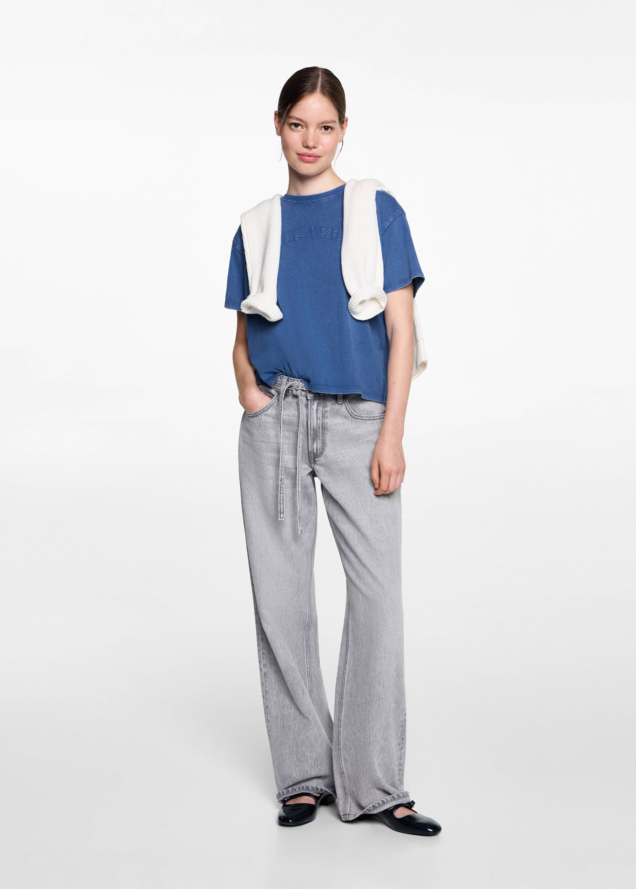 Embroidered message T-shirt - General plane