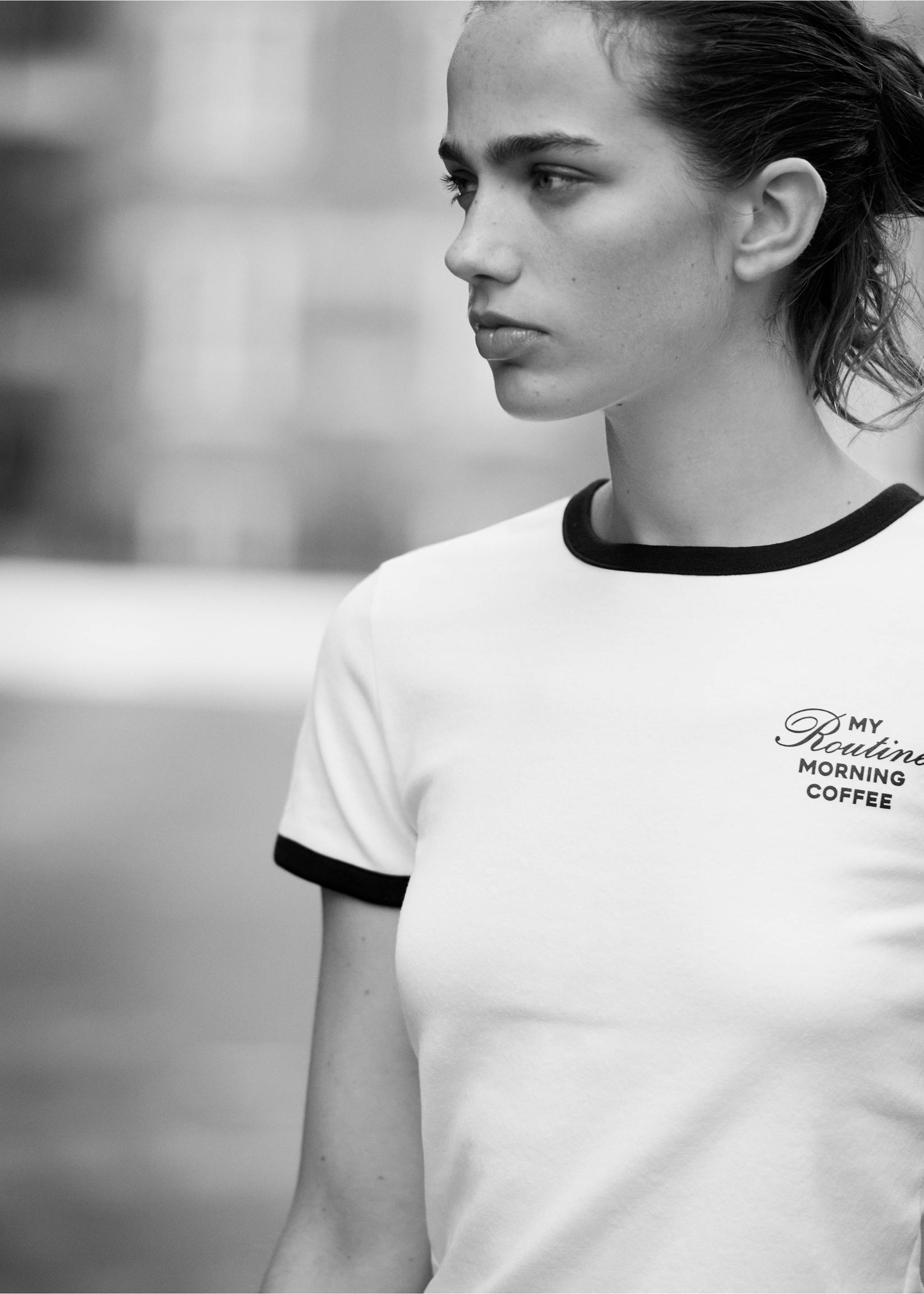 Contrast print T-shirt - Details of the article 5, Off White. Ref: 77034049-00.