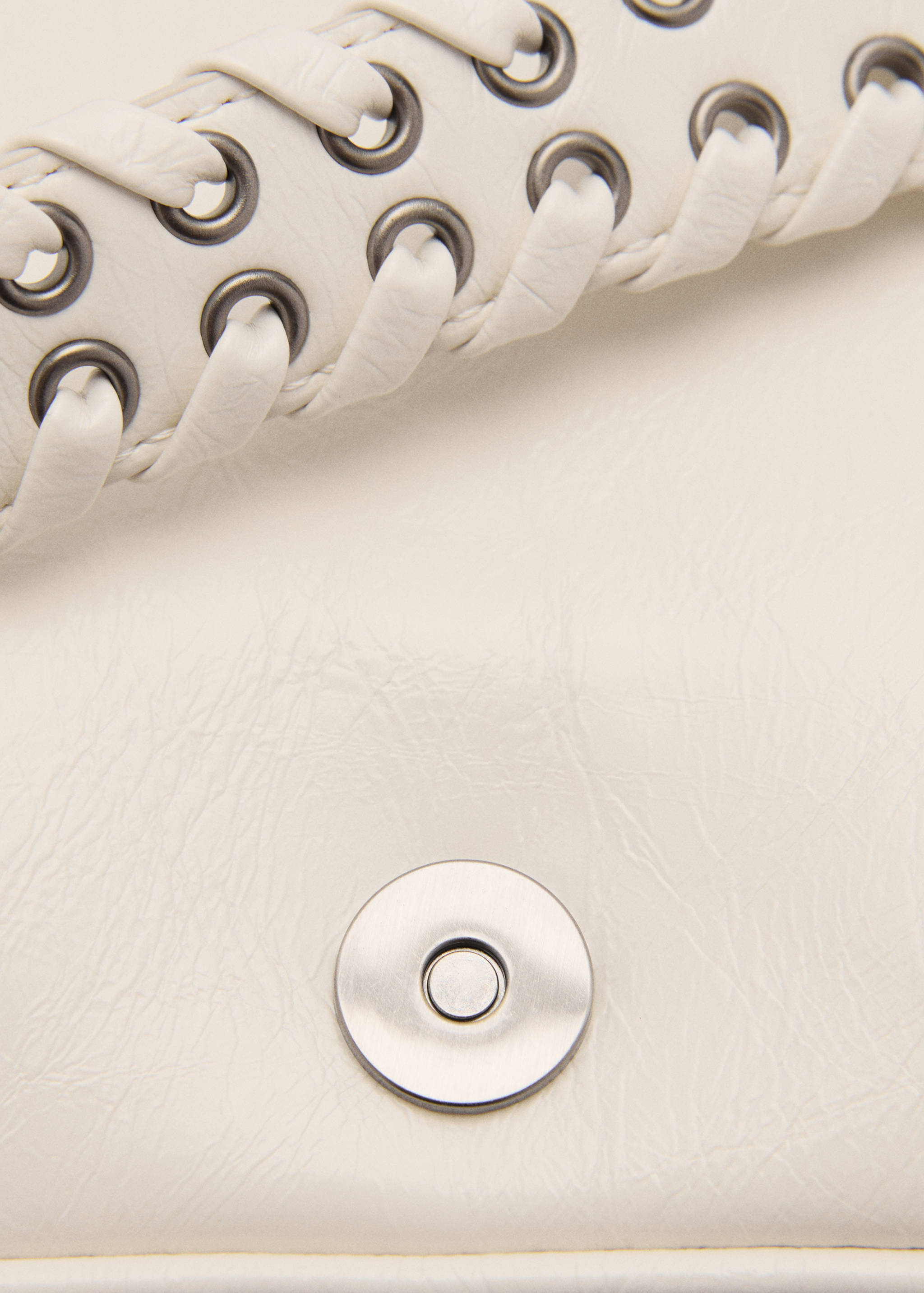 Csatos válltáska - A termék adatai 2