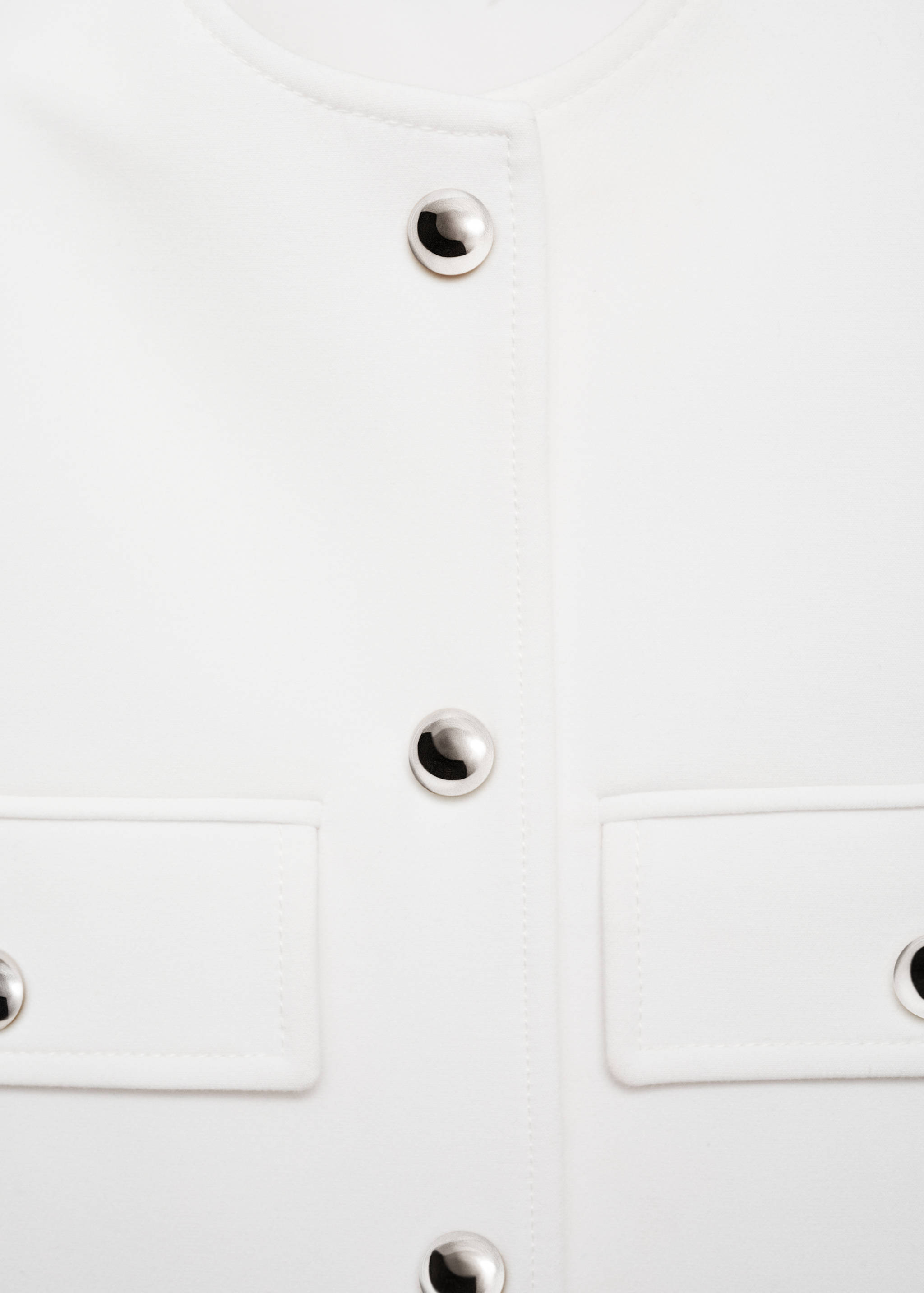 Buttoned jacket with pockets - Details of the article 8