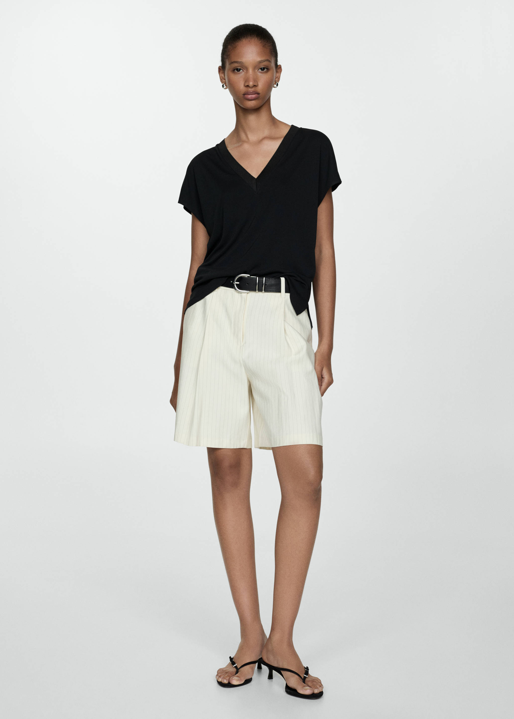 T-shirt col en V - Plan général