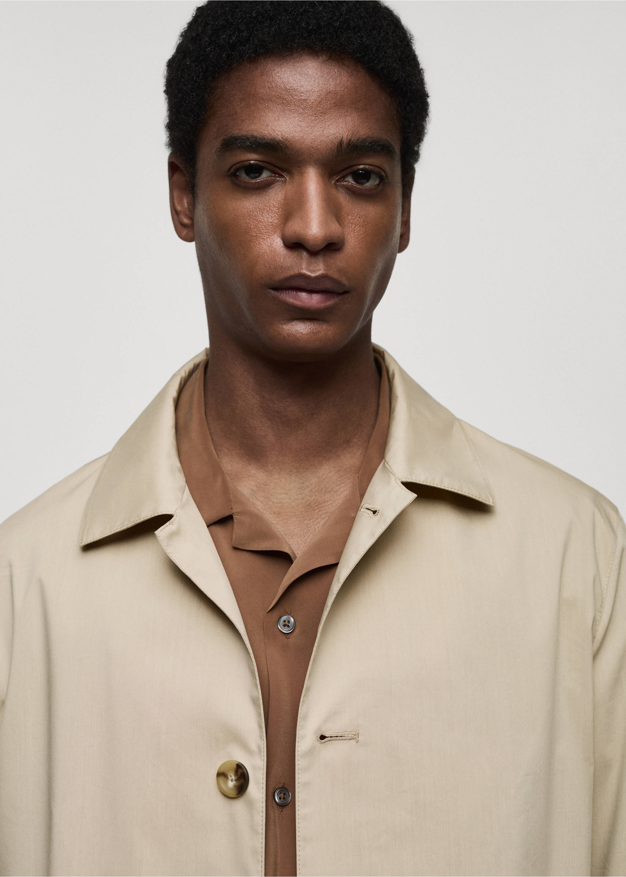 Classic water-repellent trench coat - Details of the article 1, Light/Pastel Grey. Ref: 77034434-00.