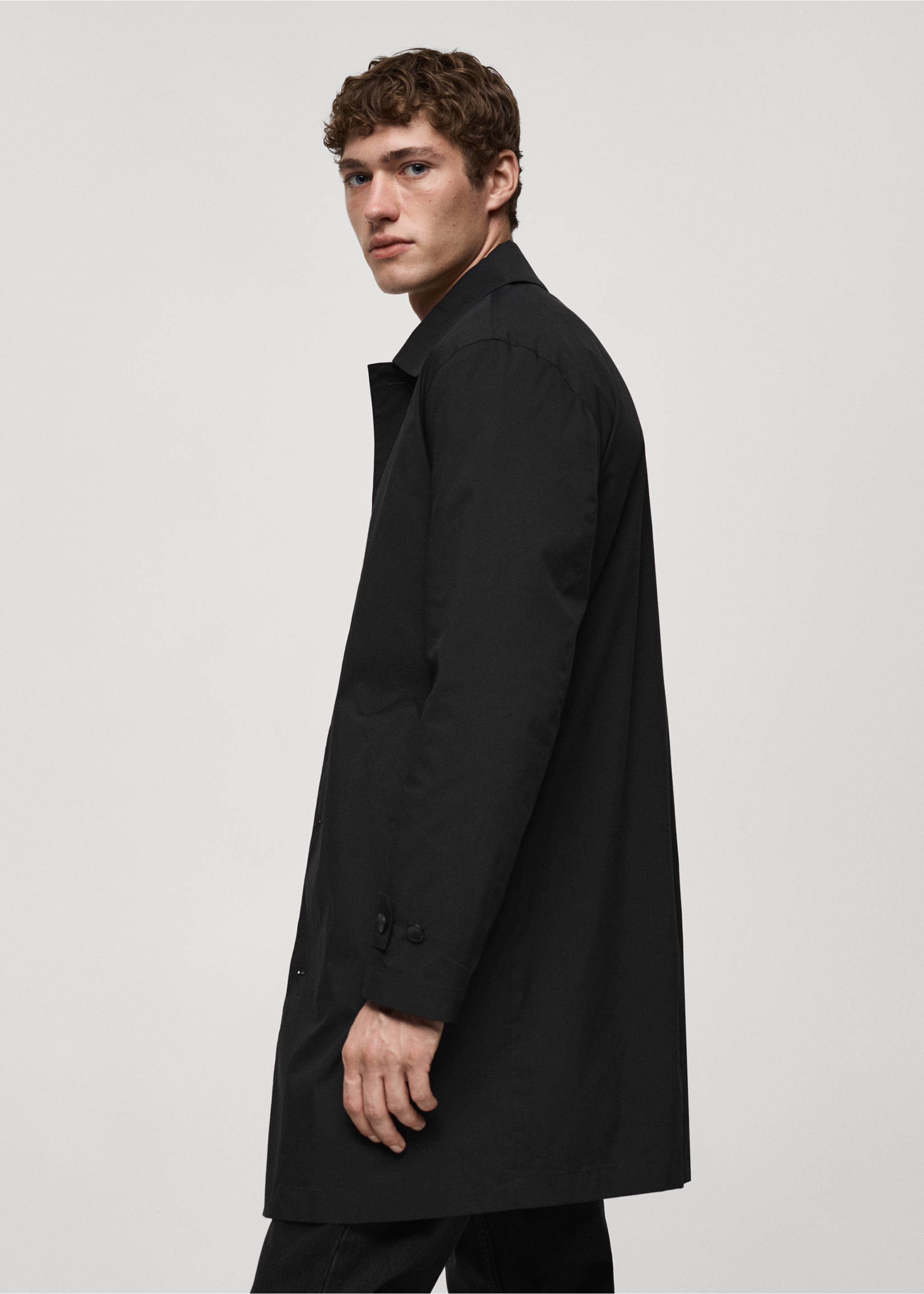 Classic water-repellent trench coat - Details of the article 2, Black. Ref: 77034434-00.