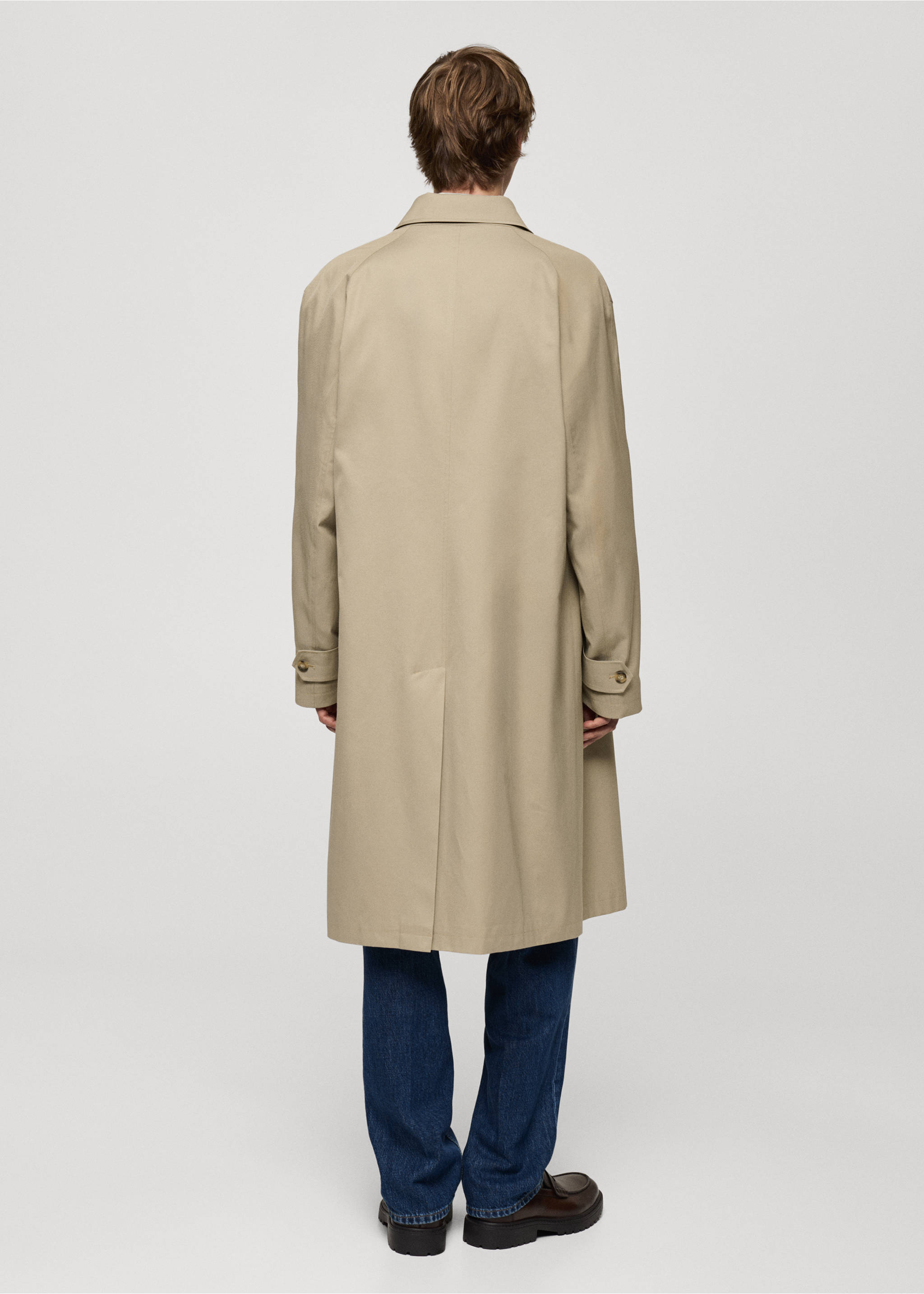 Relaxed-fit water-repellent trench coat - Reverse of the article, Beige. Ref: 77034435-00.