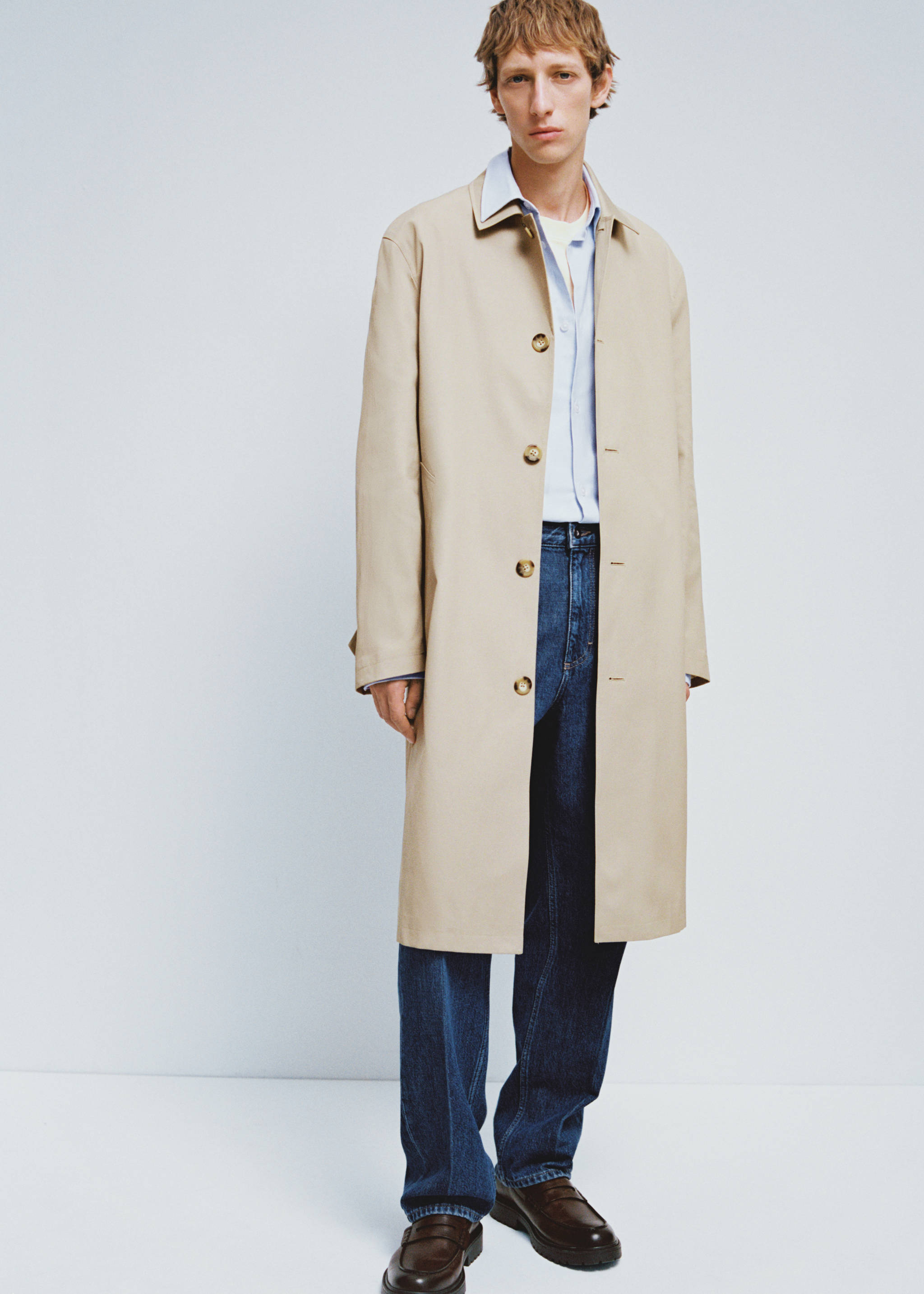 Relaxed-fit water-repellent trench coat - Details of the article 3, Beige. Ref: 77034435-00.