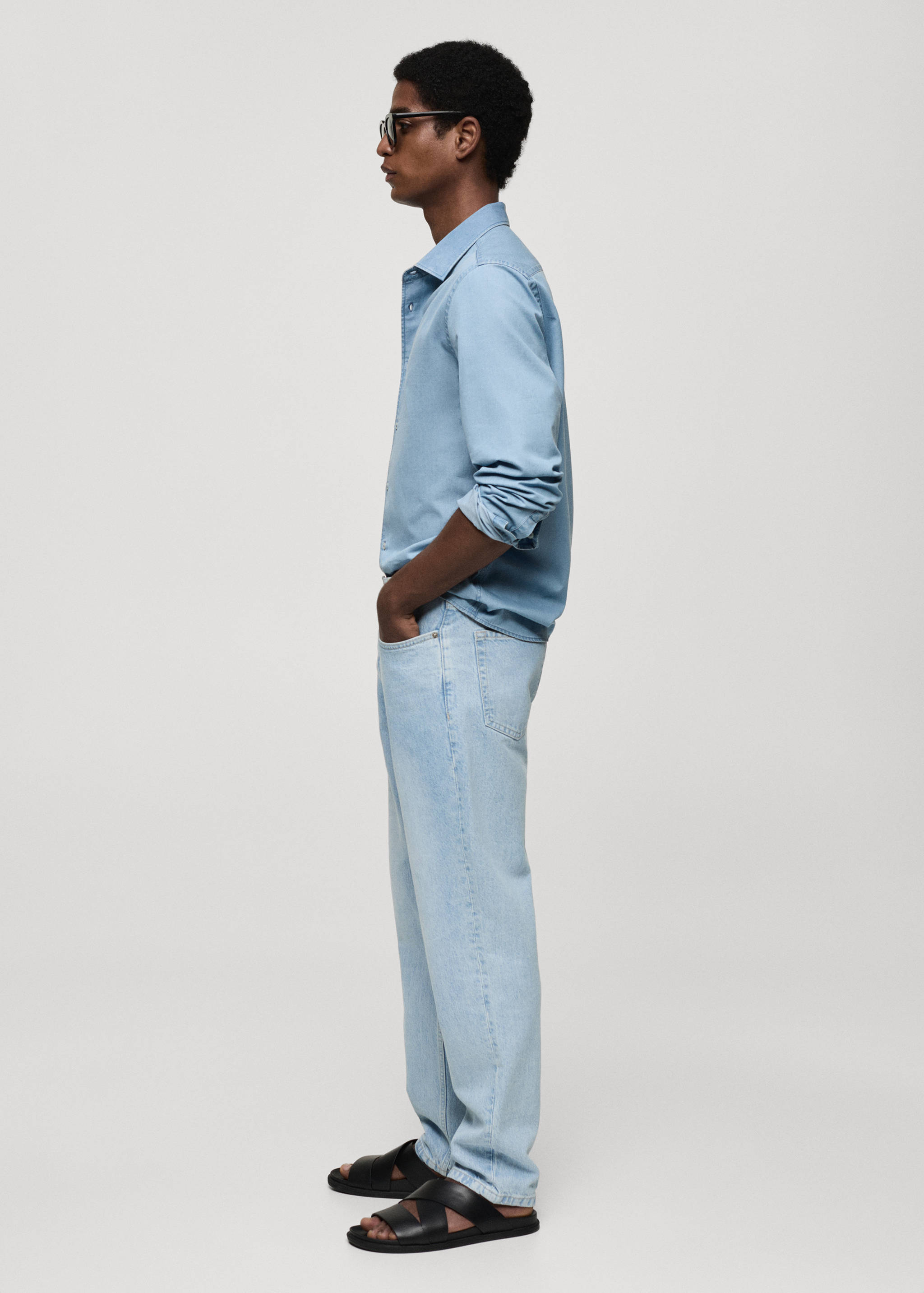Regular-fit cotton chambray shirt - Details of the article 2