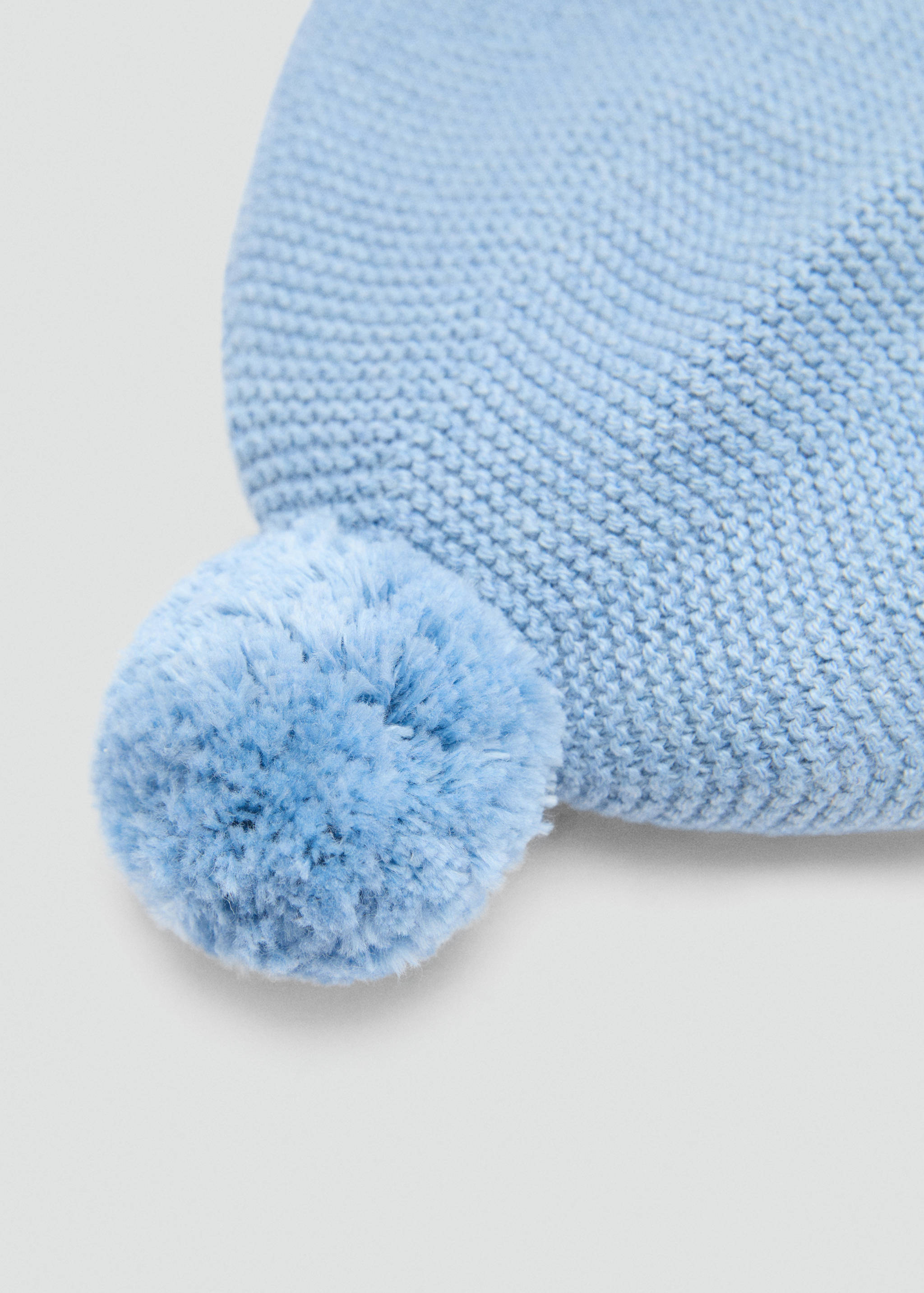 Pom pom cable-knit beanie - Details of the article 1